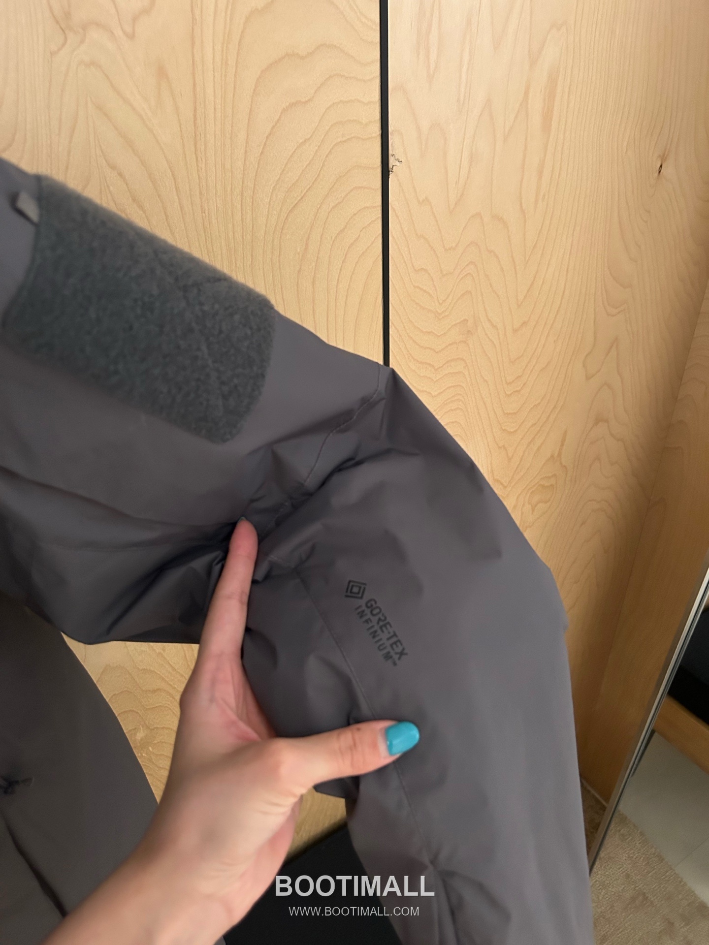 Arc'teryx LEAF Cold WX LT Gen 2 Coreloft Insulated Stand Collar Jacket 아크테릭스 리프 콜드 WX LT GEN2 코어로프트 스탠드넥 패딩 재킷 18