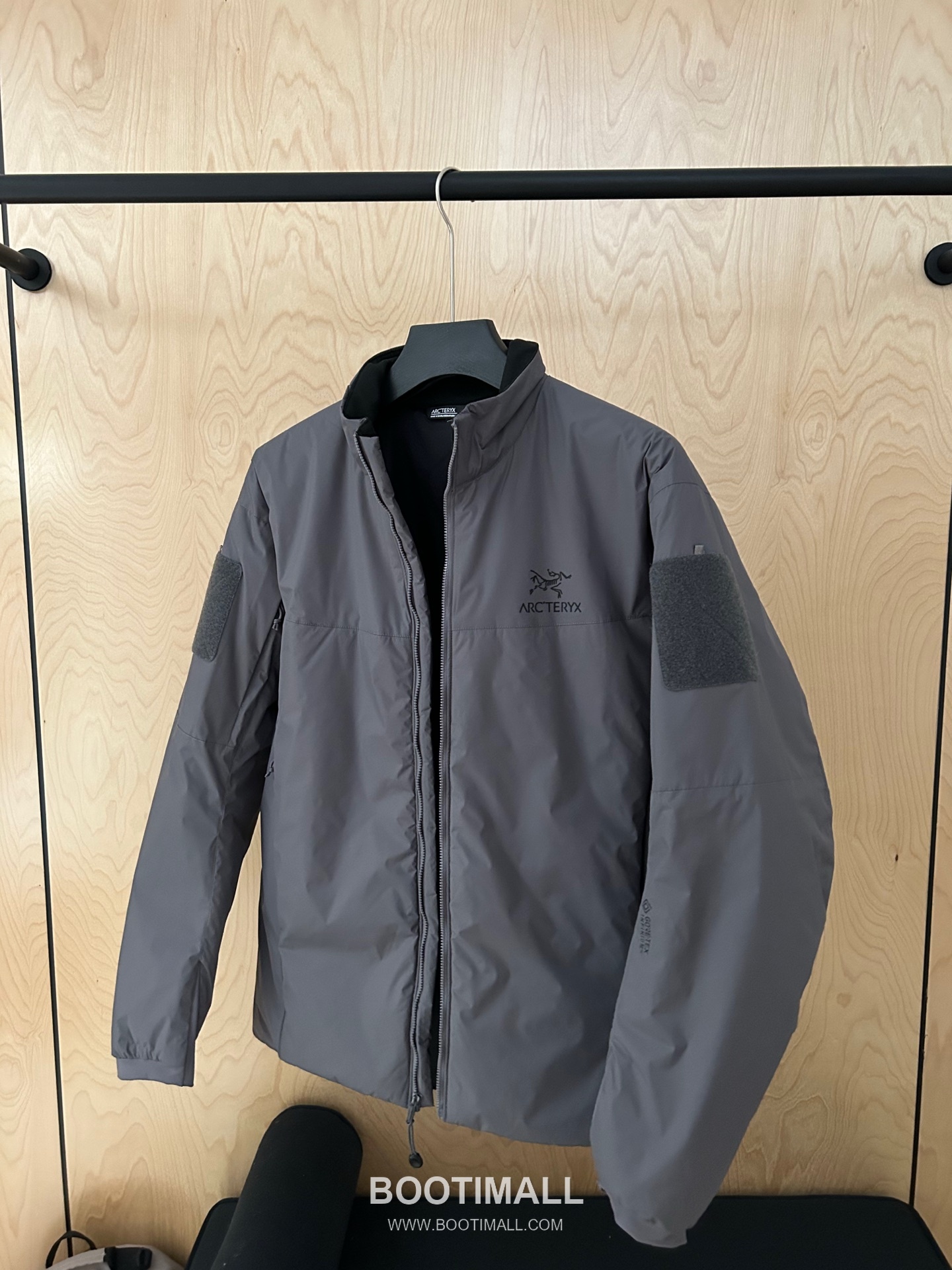 Arc'teryx LEAF Cold WX LT Gen 2 Coreloft Insulated Stand Collar Jacket 아크테릭스 리프 콜드 WX LT GEN2 코어로프트 스탠드넥 패딩 재킷 21