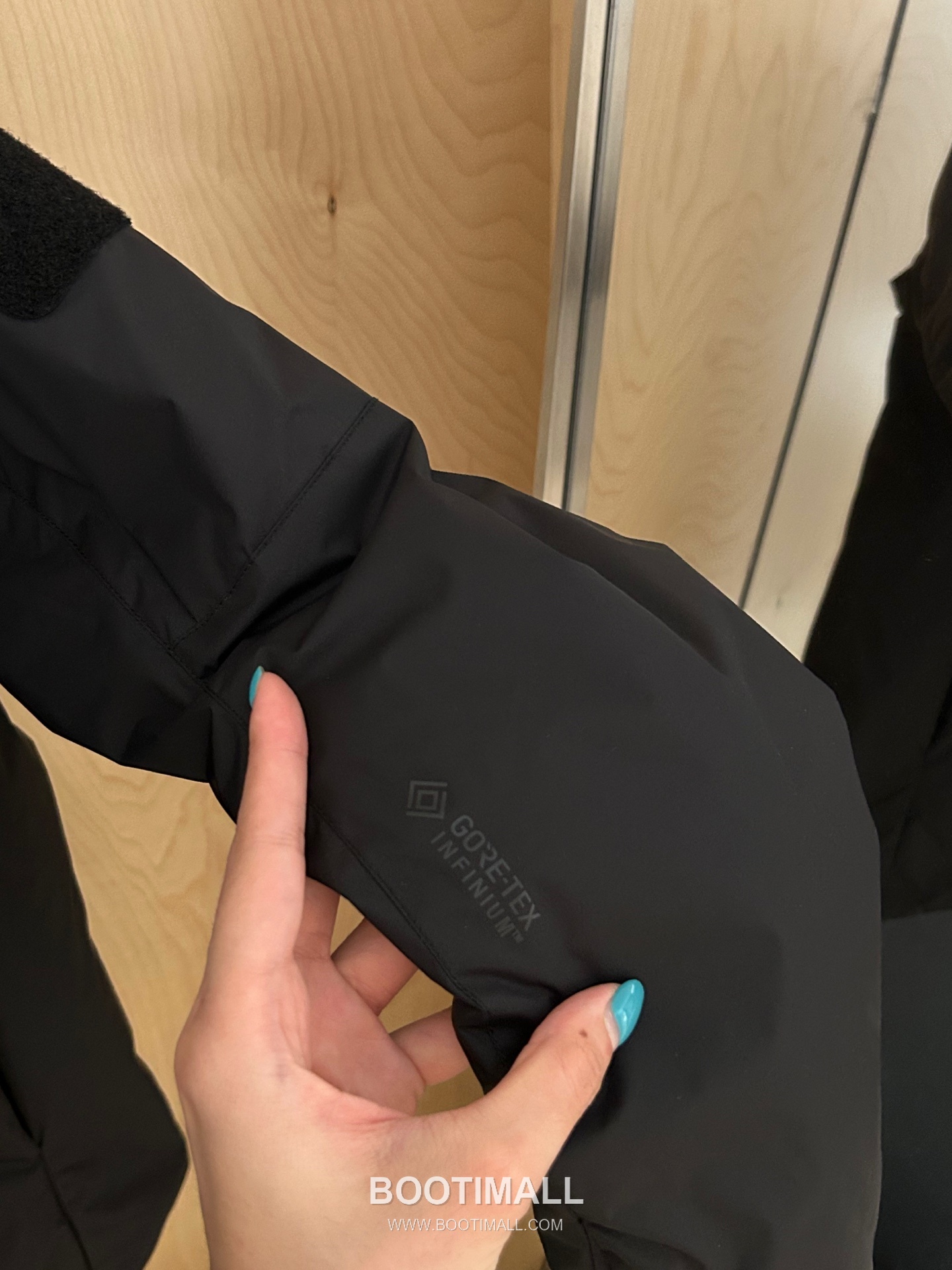 Arc'teryx LEAF Cold WX LT Gen 2 Coreloft Insulated Stand Collar Jacket 아크테릭스 리프 콜드 WX LT GEN2 코어로프트 스탠드넥 패딩 재킷 14