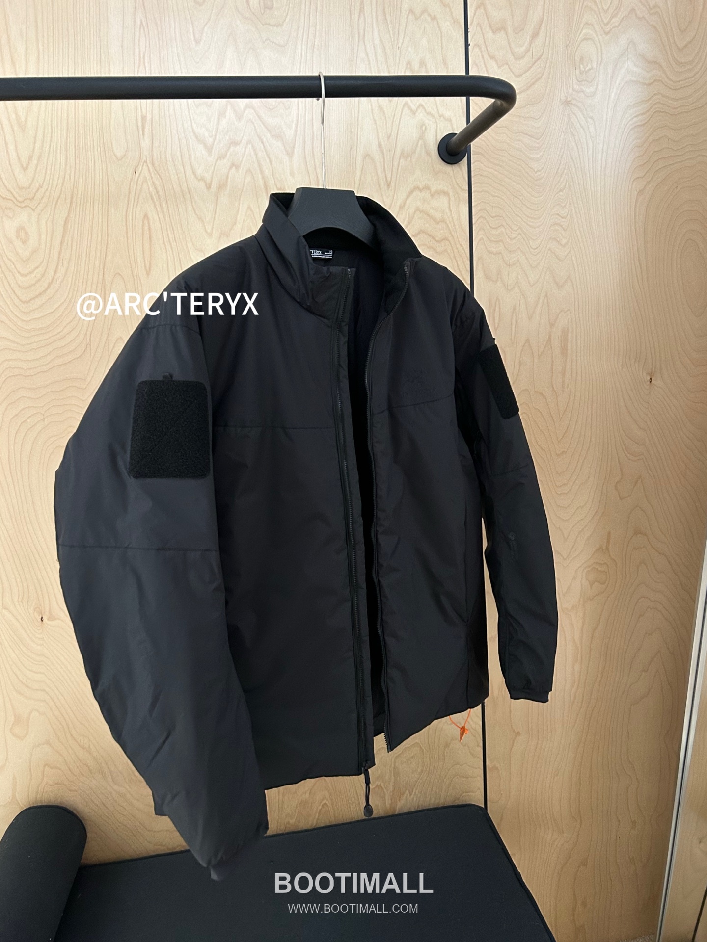 Arc'teryx LEAF Cold WX LT Gen 2 Coreloft Insulated Stand Collar Jacket 아크테릭스 리프 콜드 WX LT GEN2 코어로프트 스탠드넥 패딩 재킷 15