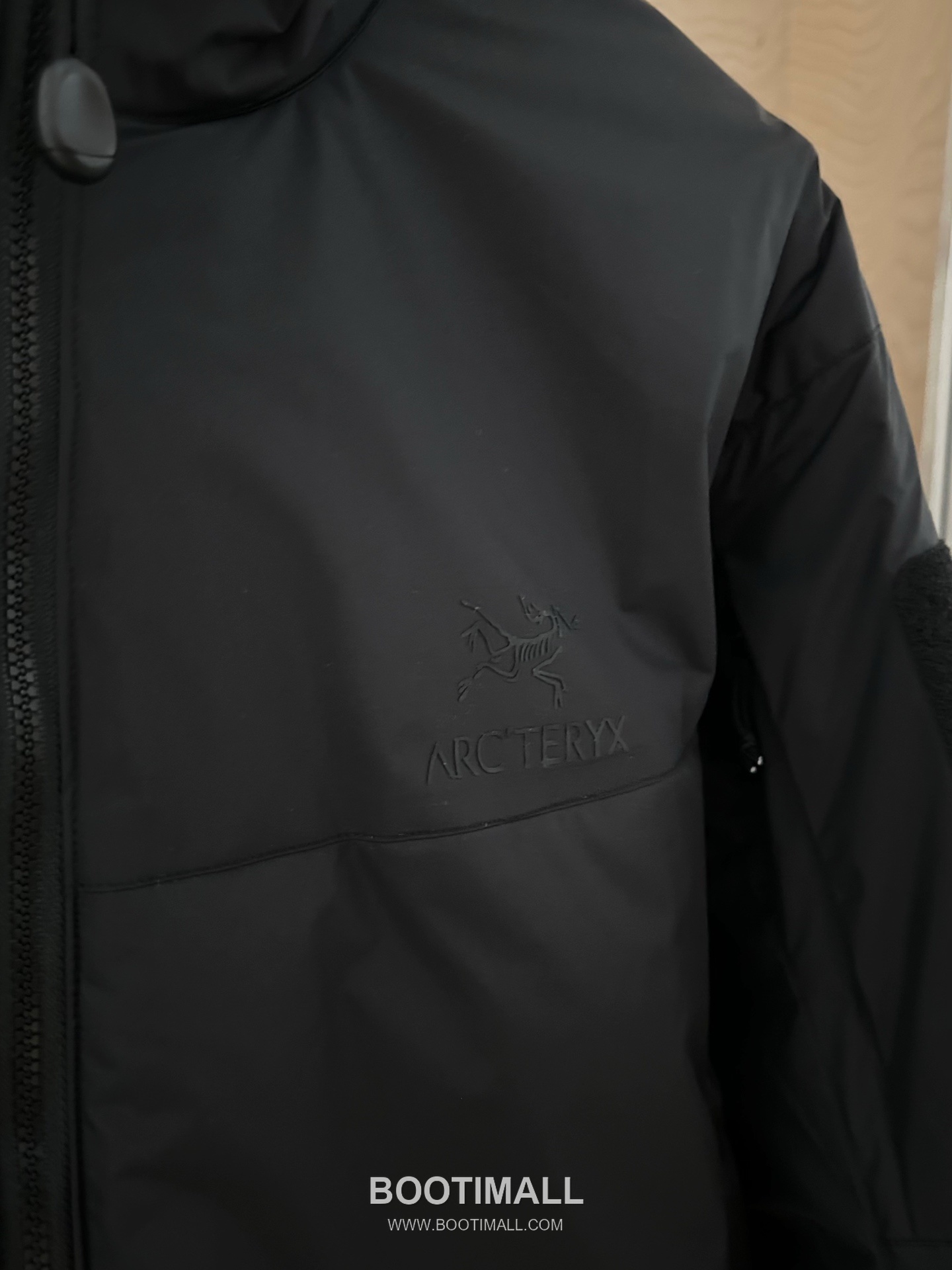 Arc'teryx LEAF Cold WX LT Gen 2 Coreloft Insulated Stand Collar Jacket 아크테릭스 리프 콜드 WX LT GEN2 코어로프트 스탠드넥 패딩 재킷 16