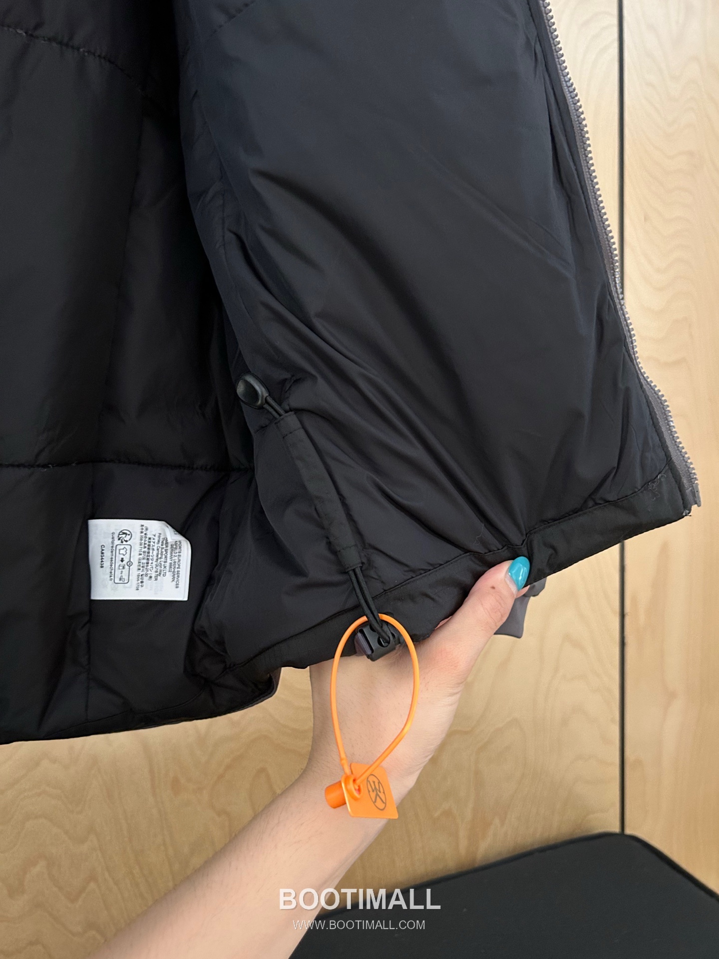 Arc'teryx LEAF Cold WX LT Gen 2 Coreloft Insulated Stand Collar Jacket 아크테릭스 리프 콜드 WX LT GEN2 코어로프트 스탠드넥 패딩 재킷 17