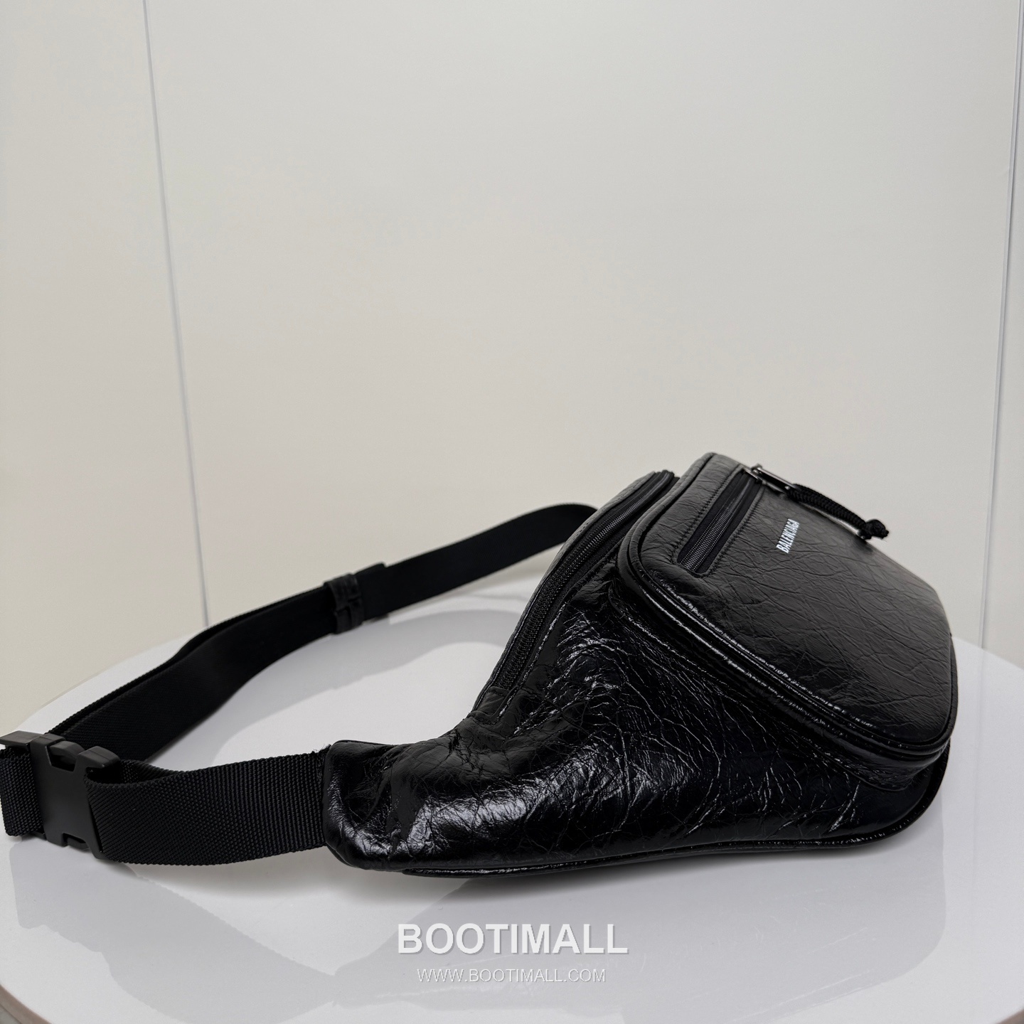 Balenciaga Explorer Cracked Lambskin Belt Bag B0049 발렌시아가 익스플로러 크랙 램스킨 벨트백 25cm 3