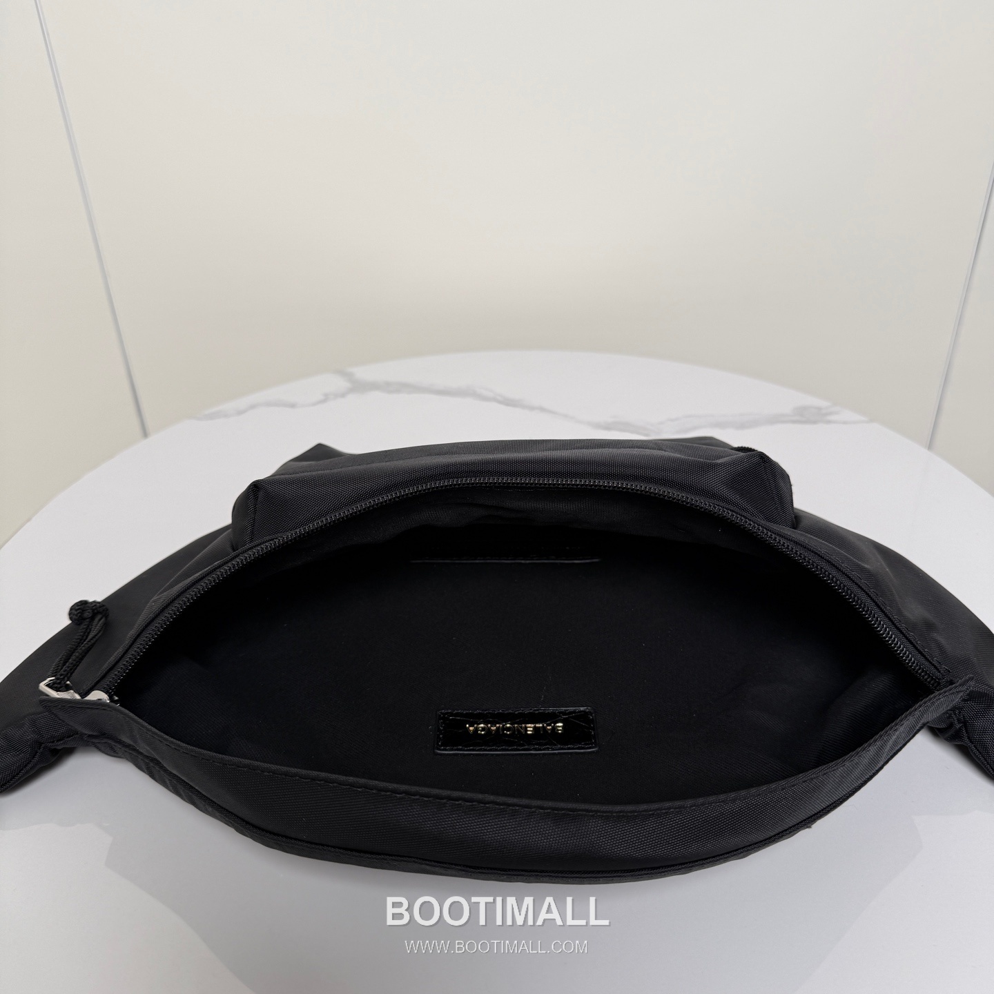 Balenciaga Wheel Logo Embroidered Nylon Belt Bag B0038 발렌시아가 휠 로고 자수 나일론 벨트백 23cm 7
