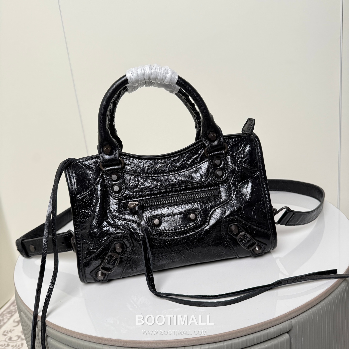 Balenciaga Le City Cracked Lambskin Small Motorcycle Bag B0078 발렌시아가 르 시티 크랙 램스킨 스몰 모터사이클 숄더백 24cm 2