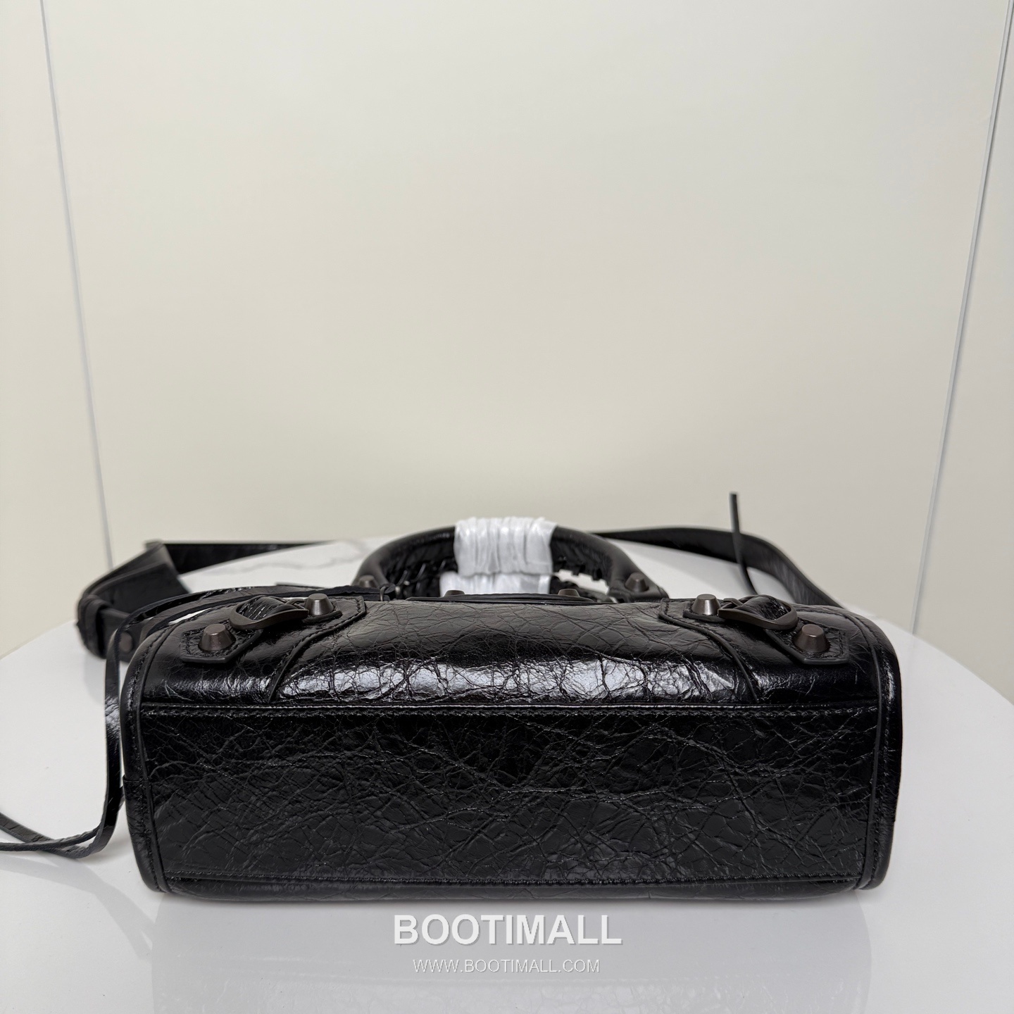 Balenciaga Le City Cracked Lambskin Small Motorcycle Bag B0078 발렌시아가 르 시티 크랙 램스킨 스몰 모터사이클 숄더백 24cm 4