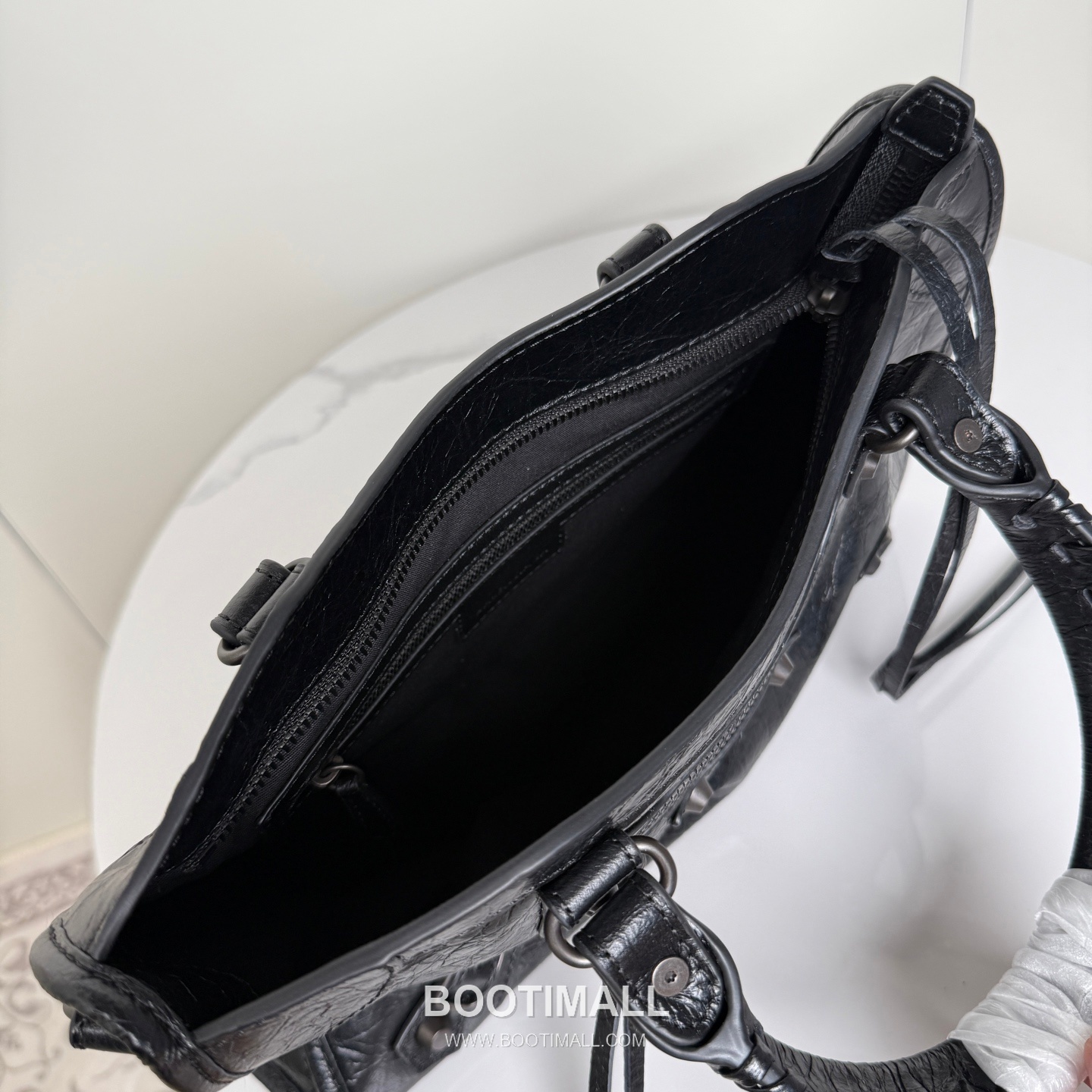 Balenciaga Le City Cracked Lambskin Medium Motorcycle Bag B0088 발렌시아가 르 시티 크랙 램스킨 미디엄 모터사이클 숄더백 30cm 6
