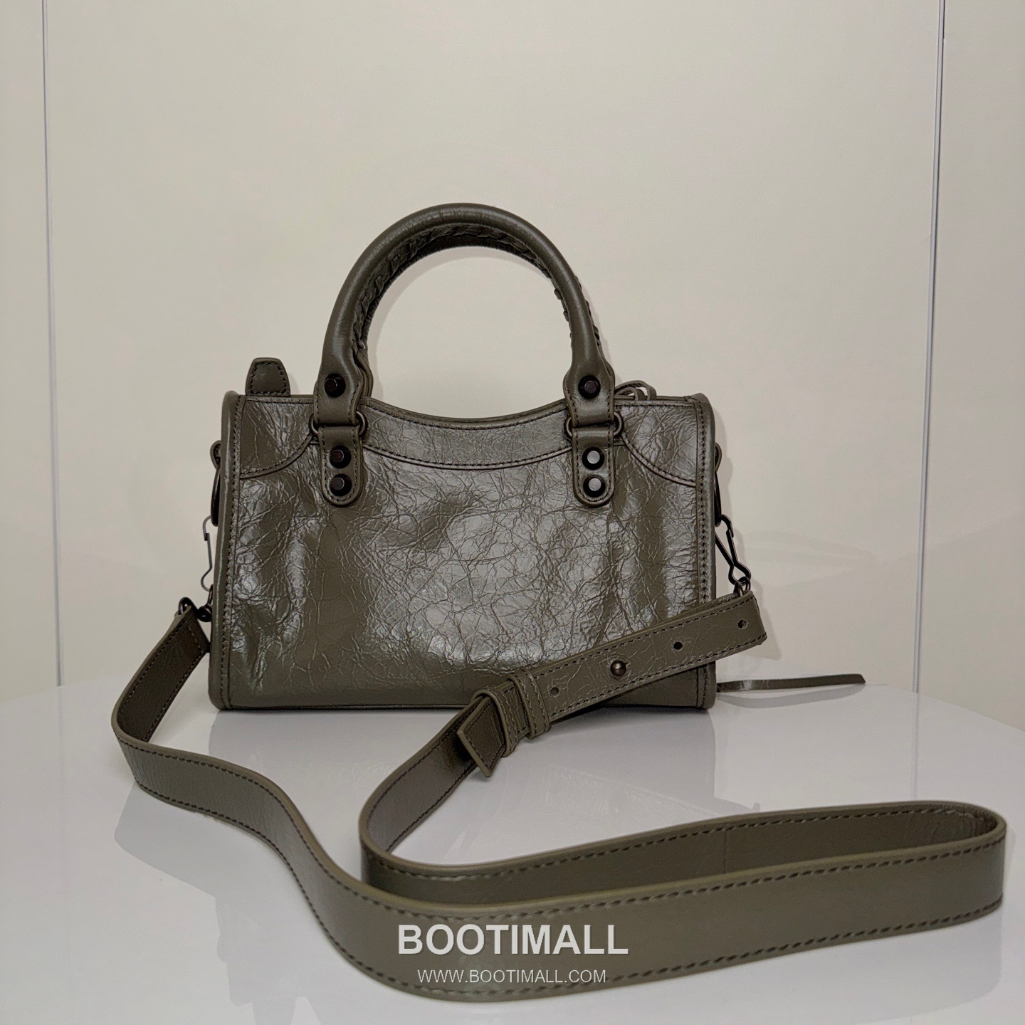 Balenciaga Le City Cracked Lambskin Small Motorcycle Bag B0078 발렌시아가 르 시티 크랙 램스킨 스몰 모터사이클 숄더백 24cm 4