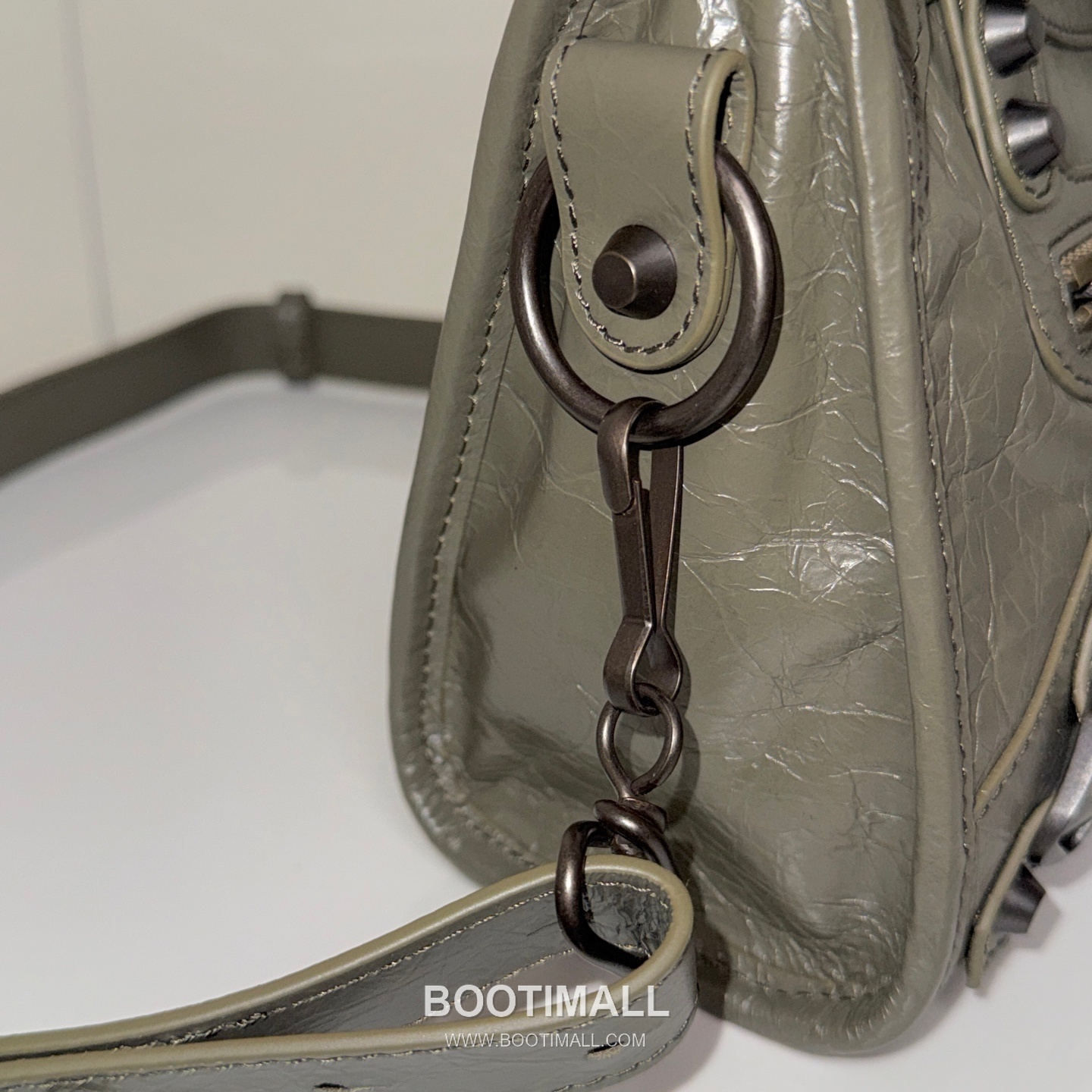 Balenciaga Le City Cracked Lambskin Small Motorcycle Bag B0078 발렌시아가 르 시티 크랙 램스킨 스몰 모터사이클 숄더백 24cm 6