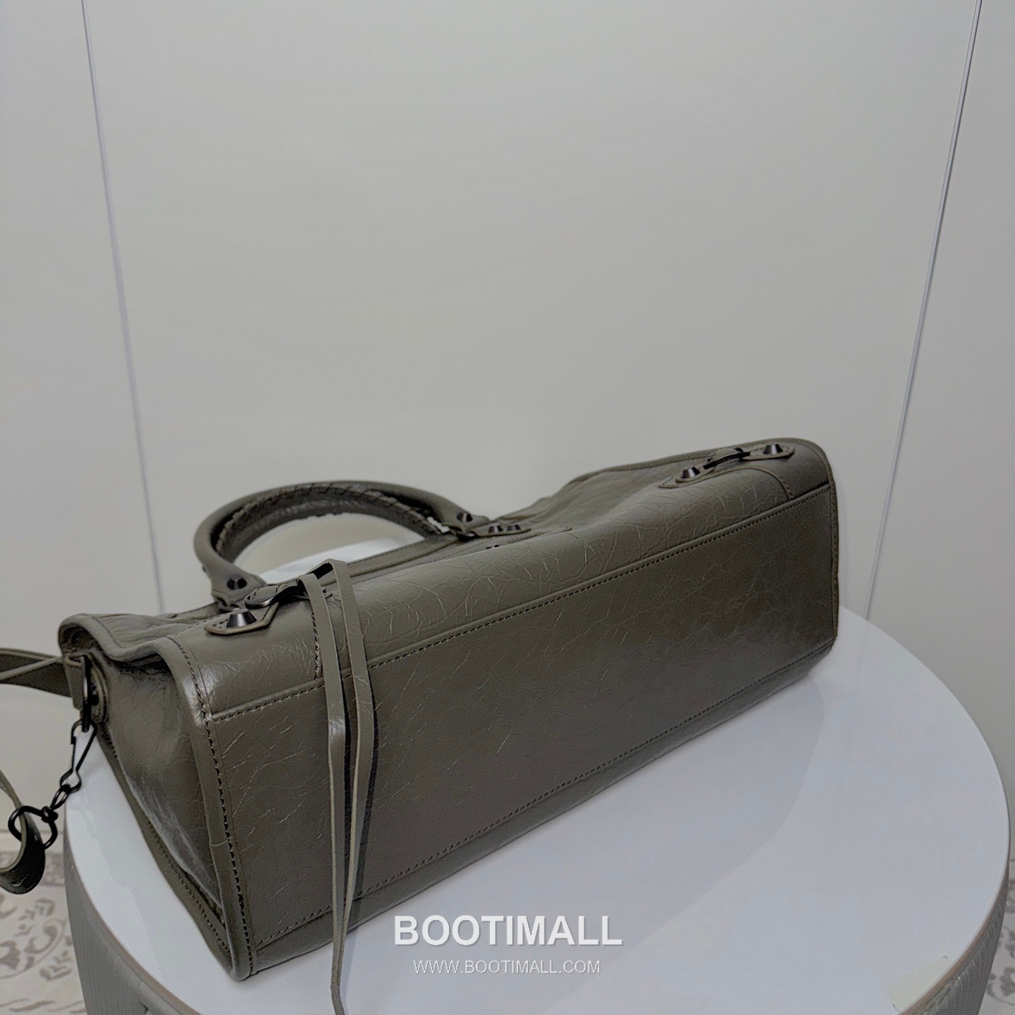 Balenciaga Le City Cracked Lambskin Large Motorcycle Bag B0098 발렌시아가 르 시티 크랙 램스킨 라지 모터사이클 숄더백 38cm 4
