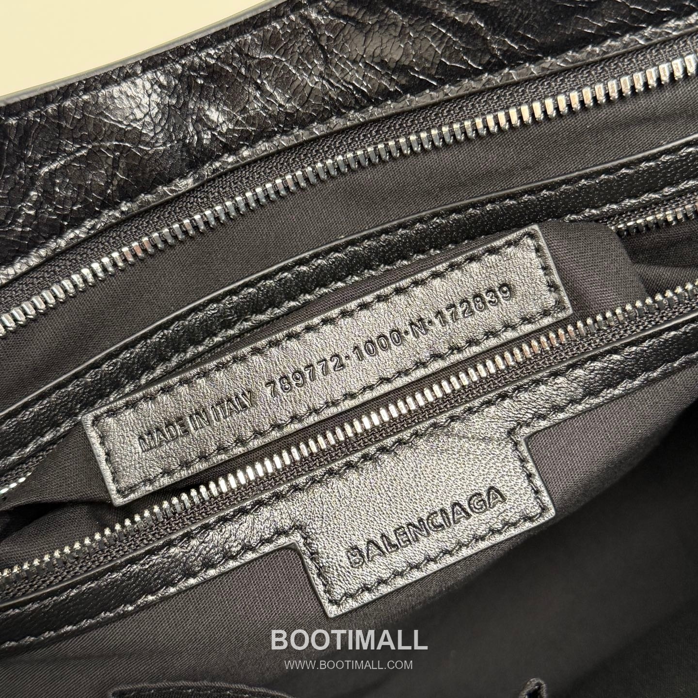 Balenciaga Le City Cracked Lambskin Large Motorcycle Bag B0098 발렌시아가 르 시티 크랙 램스킨 라지 모터사이클 숄더백 38cm 9