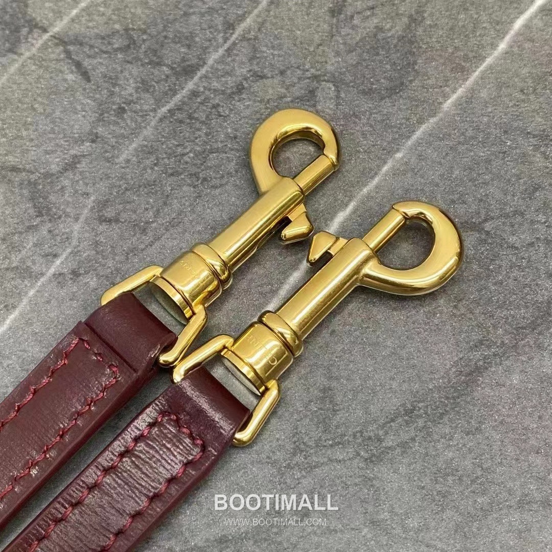 Celine Teen Lola Triomphe Leather Shoulder Bag 119533 셀린느 틴 롤라 트리옴프 레더 숄더백 22.5cm 9