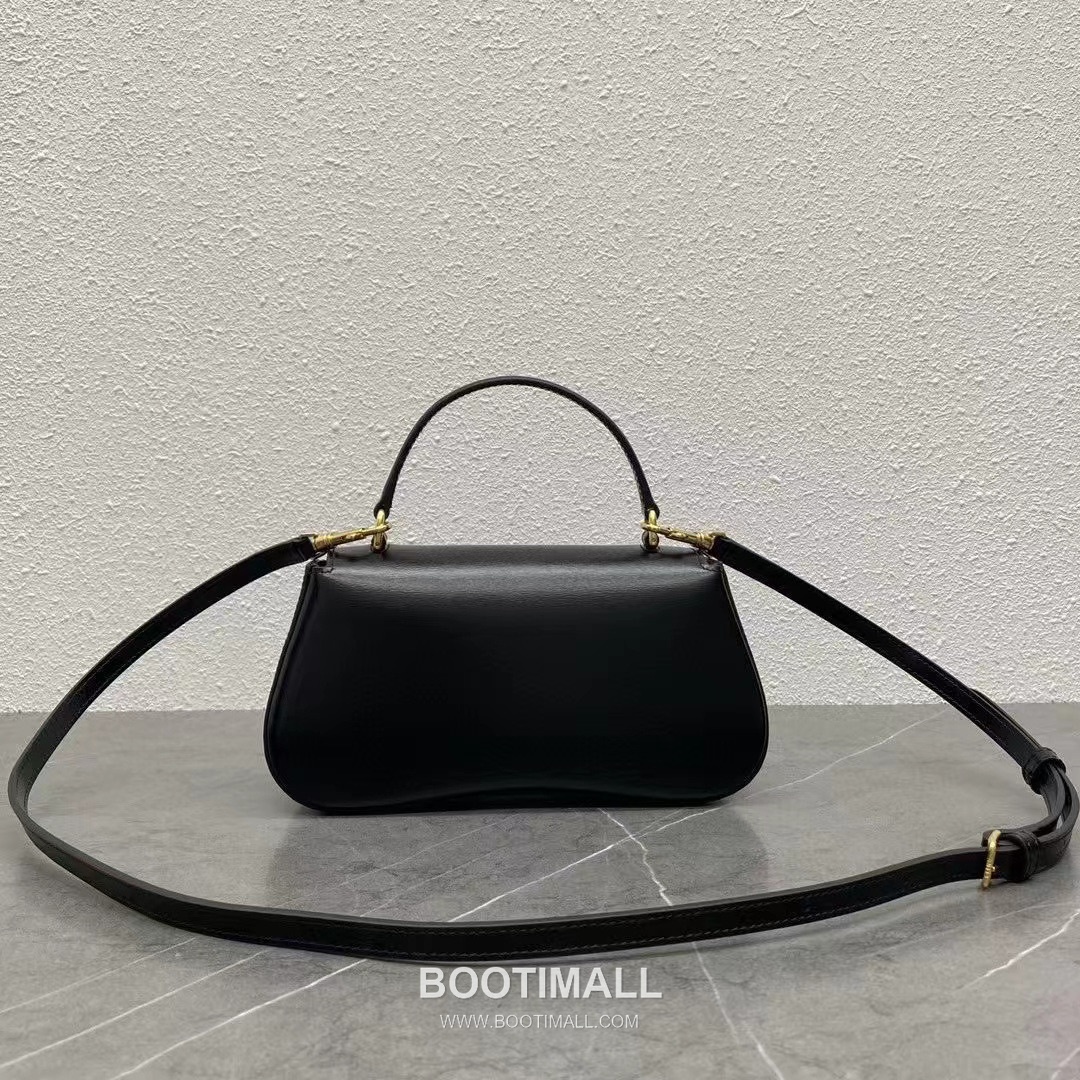 Celine Teen Lola Triomphe Leather Shoulder Bag 119533 셀린느 틴 롤라 트리옴프 레더 숄더백 22.5cm 3