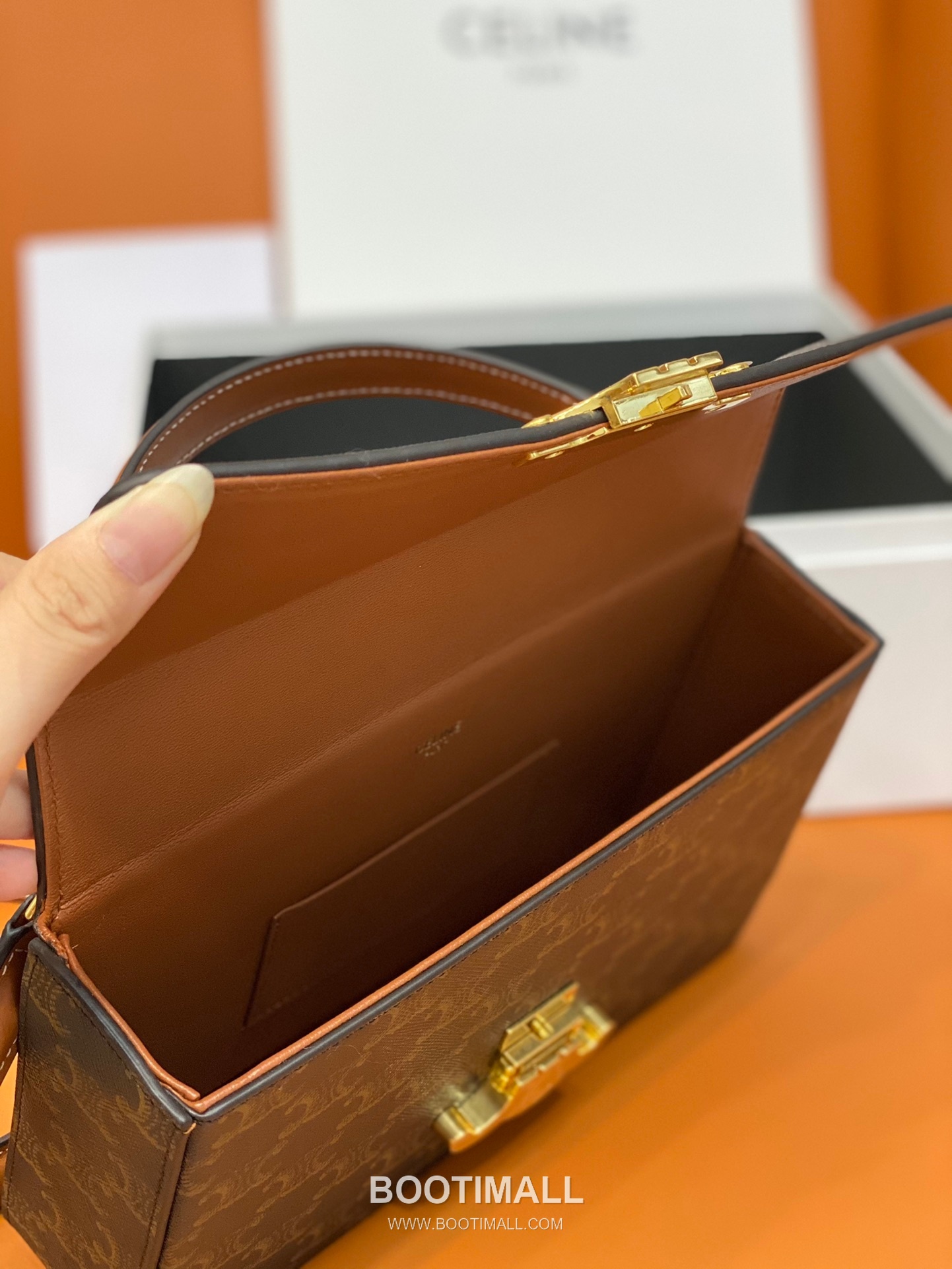 Celine Box Triomphe Canvas Leather Flap Shoulder Bag 199992 셀린느 박스 트리옴프 캔버스 레더 플랩 숄더백 22cm 19