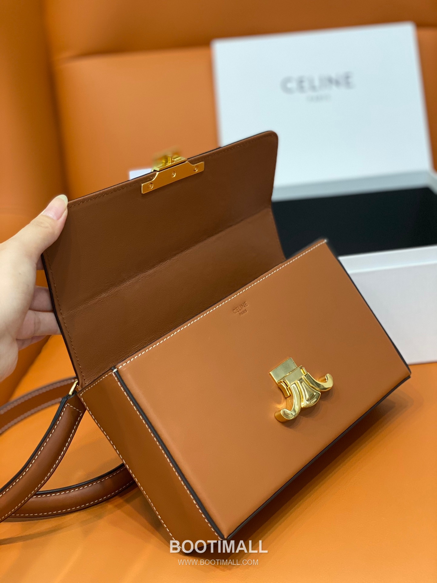 Celine Box Triomphe Calfskin Leather Flap Shoulder Bag 199993 셀린느 박스 트리옴프 카프스킨 레더 플랩 숄더백 22cm 16