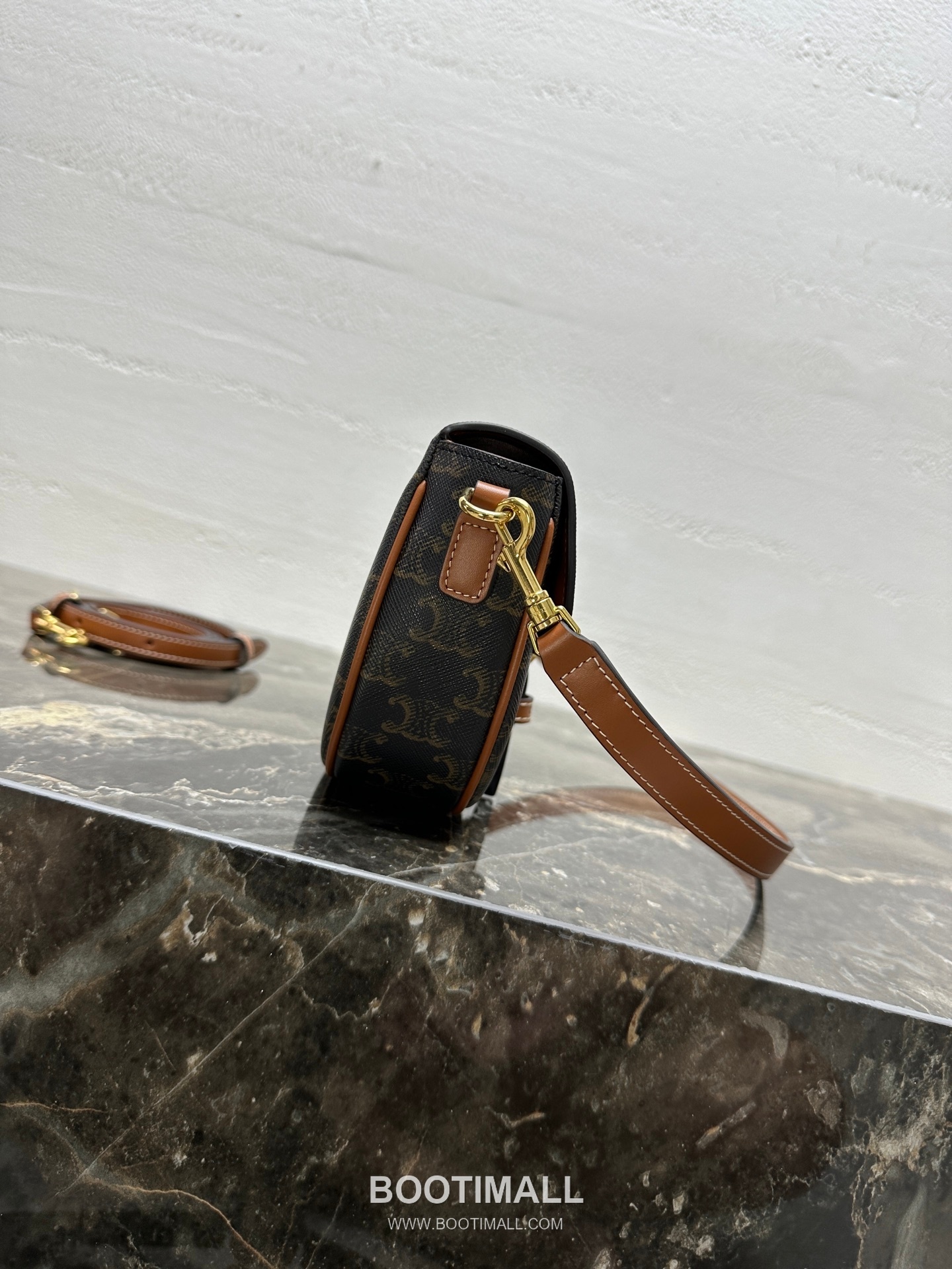 Celine Folco Triomphe Canvas Leather Shoulder Bag 122652 셀린느 폴코 트리옴프 캔버스 레더 숄더 크로스백 20cm 14