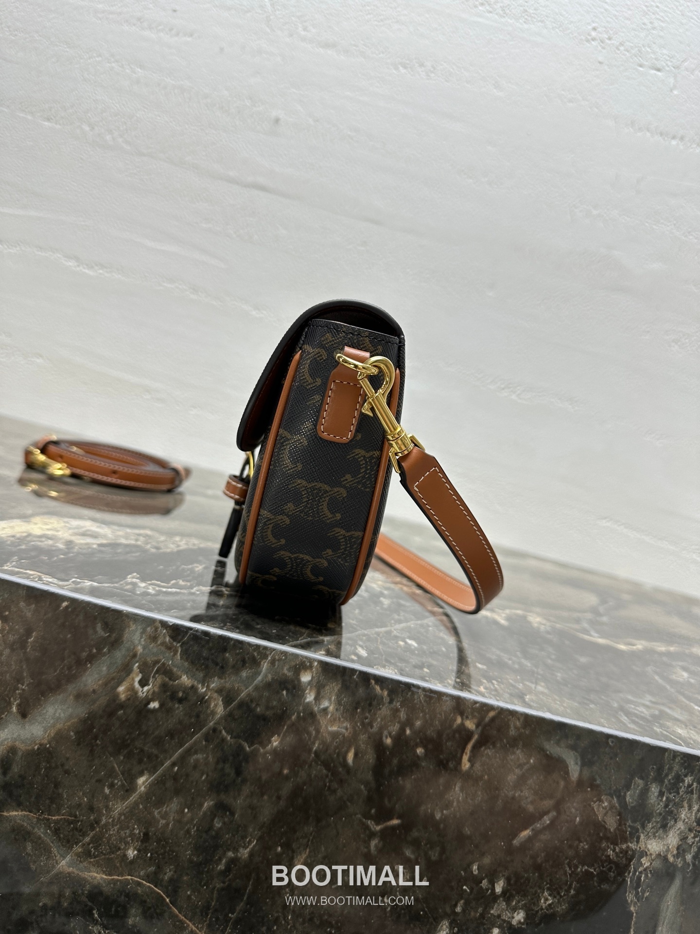 Celine Folco Triomphe Canvas Leather Shoulder Bag 122652 셀린느 폴코 트리옴프 캔버스 레더 숄더 크로스백 20cm 16