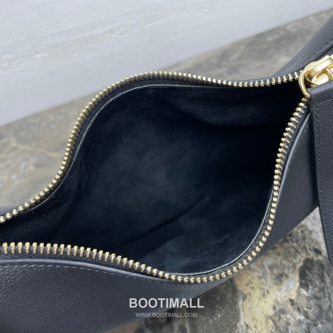 Celine Teen Lulu Grained Calfskin Leather Top Handle Shoulder Bag 120723 셀린느 틴 룰루 그레인 카프스킨 탑핸들 숄더 크로스백 24cm 17