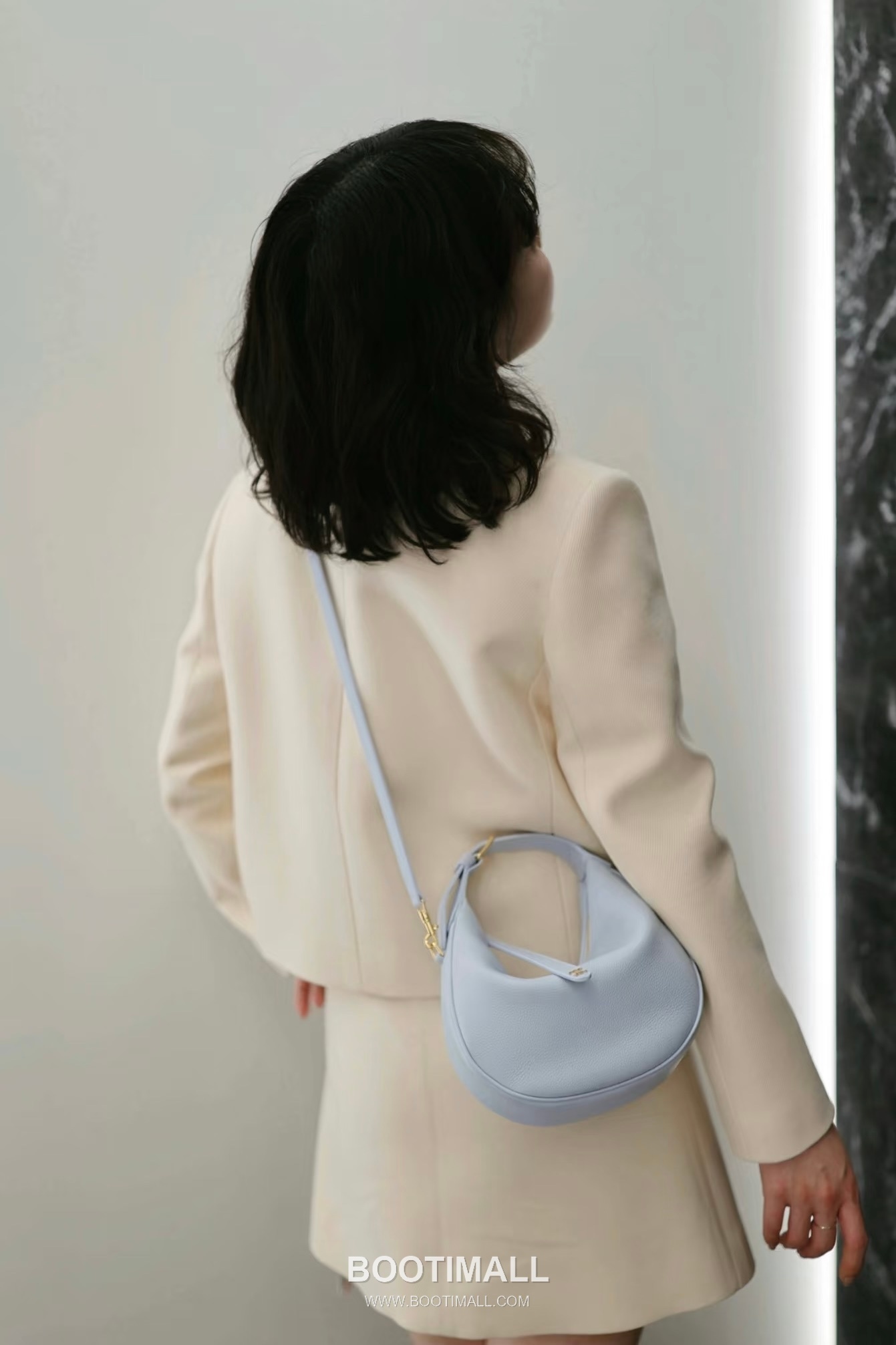 Celine Teen Lulu Grained Calfskin Leather Top Handle Shoulder Bag 120723 셀린느 틴 룰루 그레인 카프스킨 탑핸들 숄더 크로스백 24cm 4