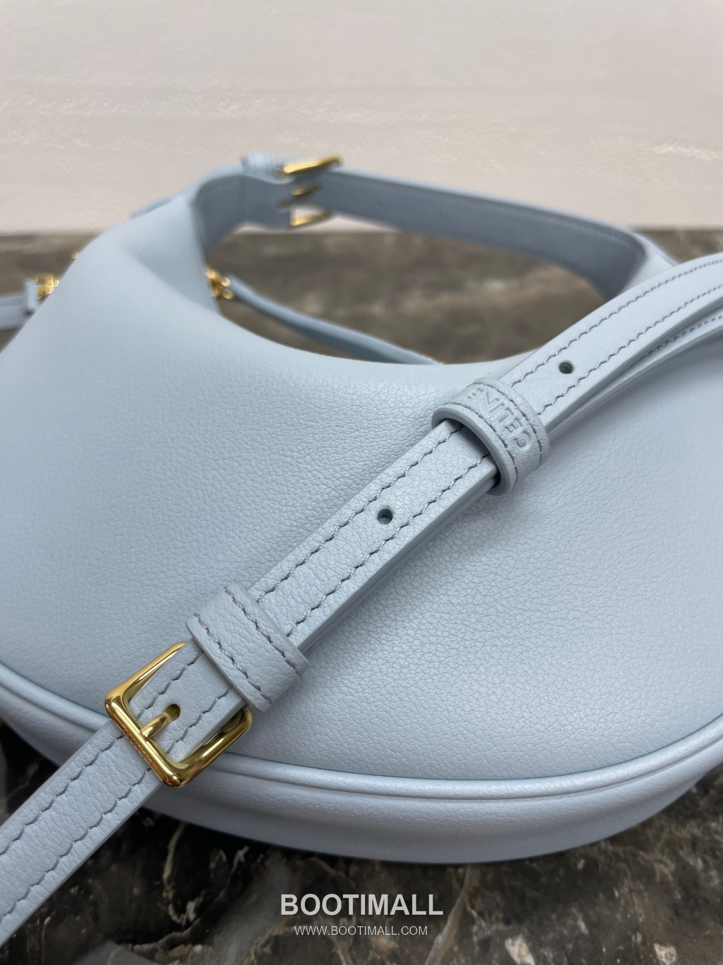 Celine Teen Lulu Grained Calfskin Leather Top Handle Shoulder Bag 120723 셀린느 틴 룰루 그레인 카프스킨 탑핸들 숄더 크로스백 24cm 15