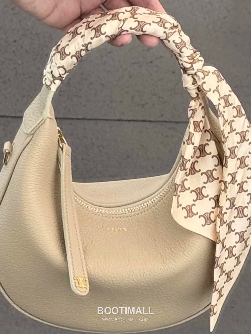 Celine Teen Lulu Grained Calfskin Leather Top Handle Shoulder Bag 120723 셀린느 틴 룰루 그레인 카프스킨 탑핸들 숄더 크로스백 24cm 8