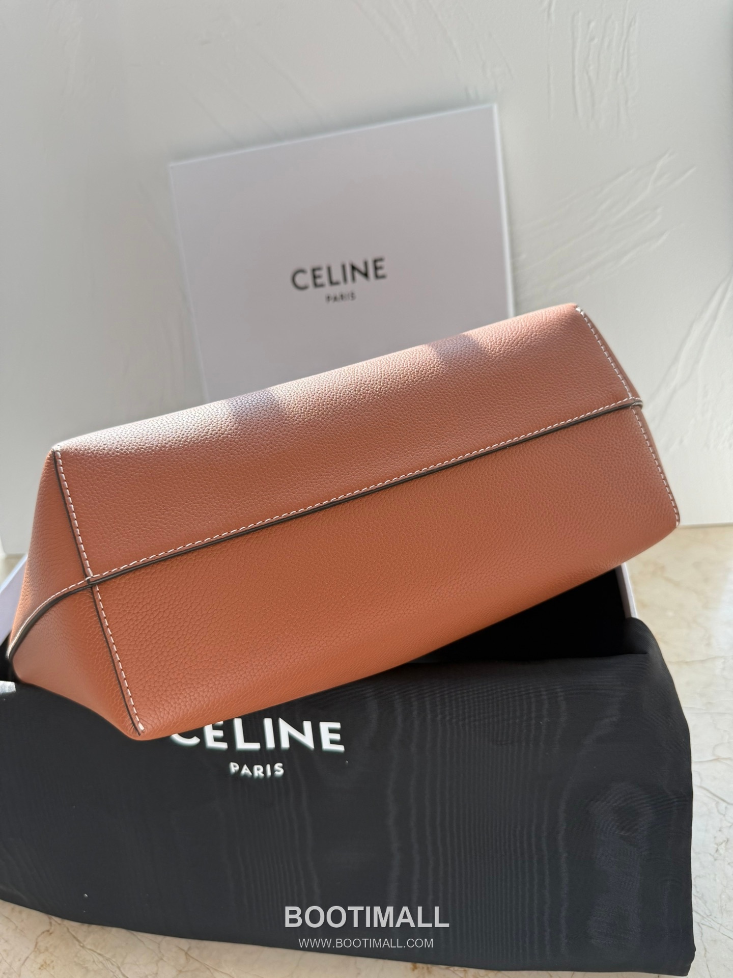 Celine Cabas Anais Grained Calfskin Small Tote Bag 118233 셀린느 카바스 아나이스 그레인 카프스킨 스몰 토트백 28cm 9
