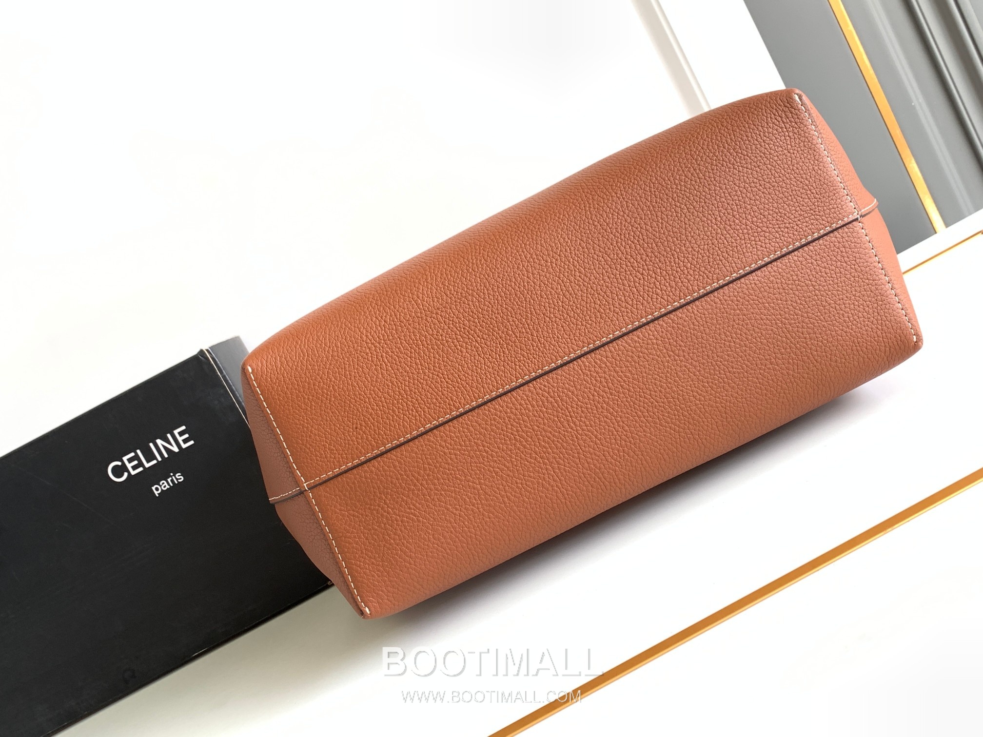 Celine Cabas Anaïs Grained Calfskin Large Tote Bag 116853ENY.04LU 셀린느 카바스 아나이스 그레인 카프스킨 라지 토트백 54cm 13