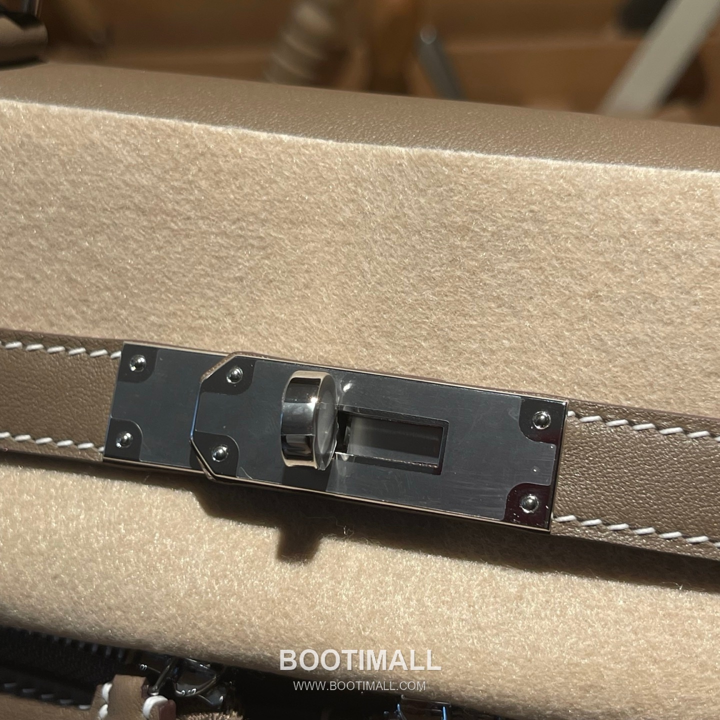 Hermès Kelly Lakis Swift Leather Double Zip Bag 28 에르메스 켈리 라키스 스위프트 레더 더블 지퍼 숄더백 28cm 3