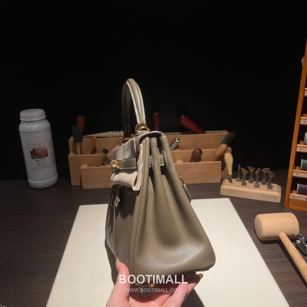 Hermès Kelly Lakis Swift Leather Double Zip Bag 28 에르메스 켈리 라키스 스위프트 레더 더블 지퍼 숄더백 28cm 7