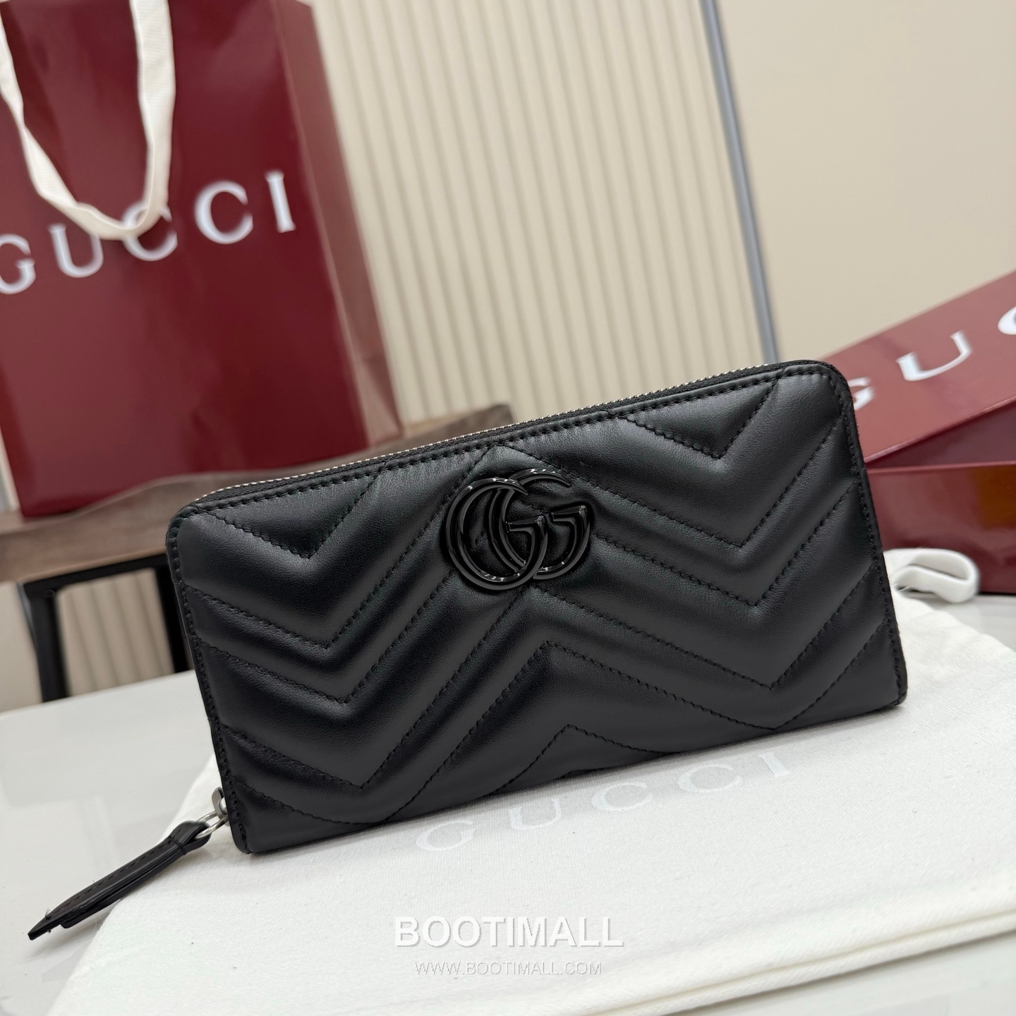 Gucci GG Marmont Quilted Leather Zip Around Wallet 443123 구찌 GG 마몬트 퀼팅 레더 집어라운드 장지갑 블랙 하드웨어 19cm 1