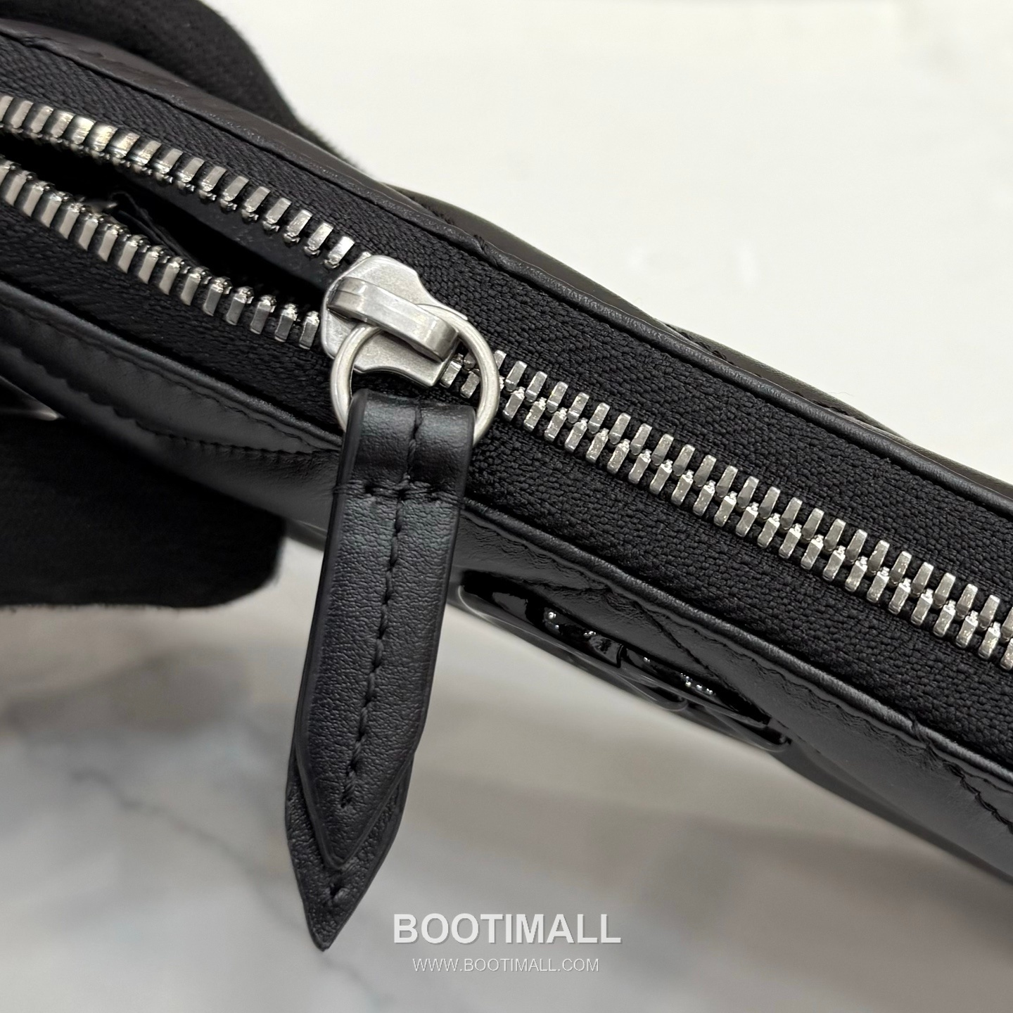 Gucci GG Marmont Quilted Leather Zip Around Wallet 443123 구찌 GG 마몬트 퀼팅 레더 집어라운드 장지갑 블랙 하드웨어 19cm 10