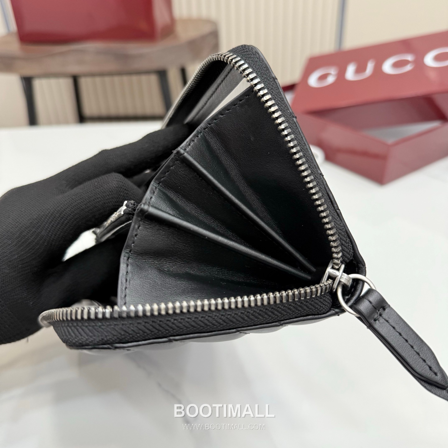 Gucci GG Marmont Quilted Leather Zip Around Wallet 443123 구찌 GG 마몬트 퀼팅 레더 집어라운드 장지갑 블랙 하드웨어 19cm 11