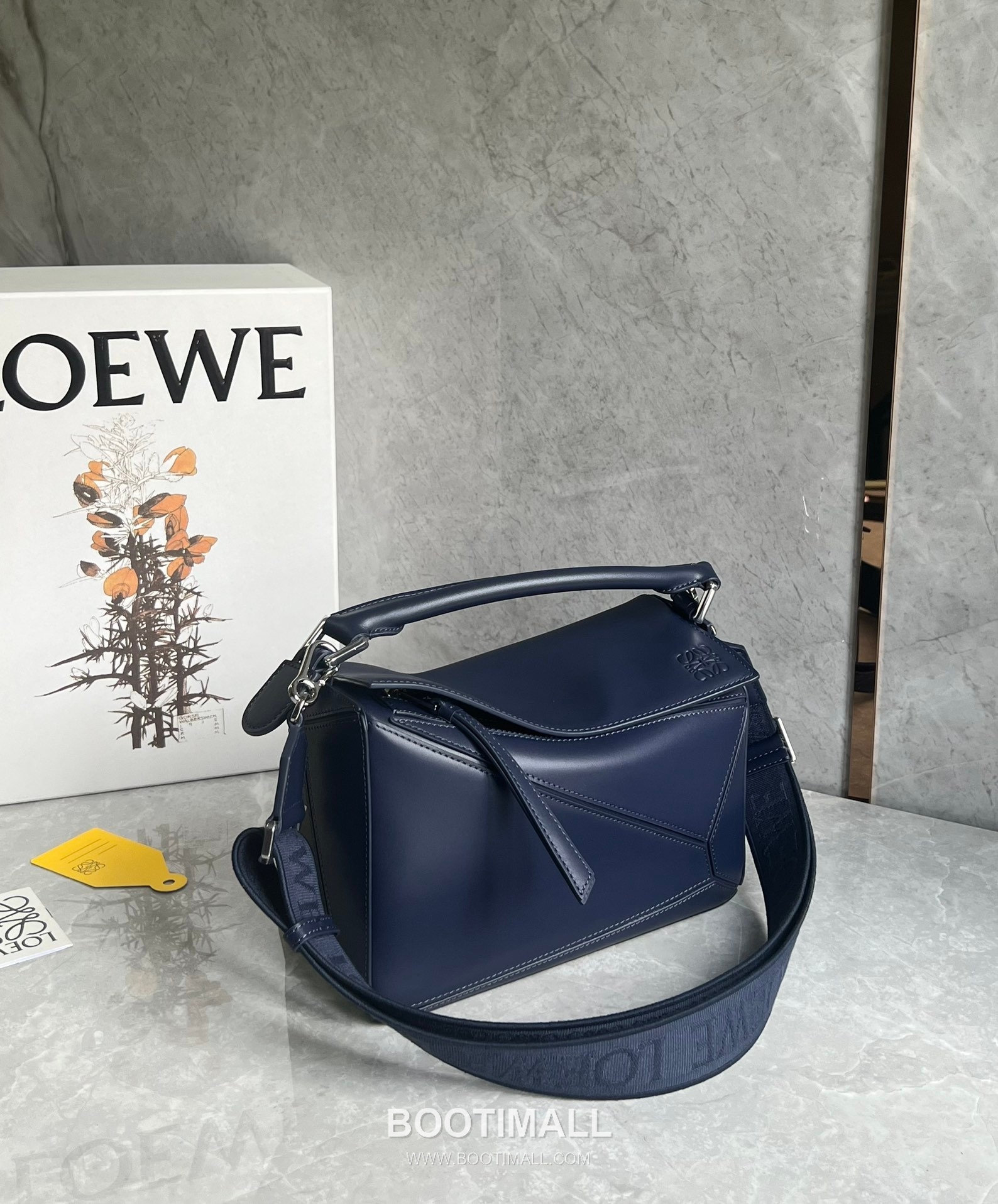 Loewe Puzzle Satin Calfskin Leather Shoulder Bag ID061609 로에베 퍼즐 새틴 카프스킨 레더 숄더 크로스백 24cm 6