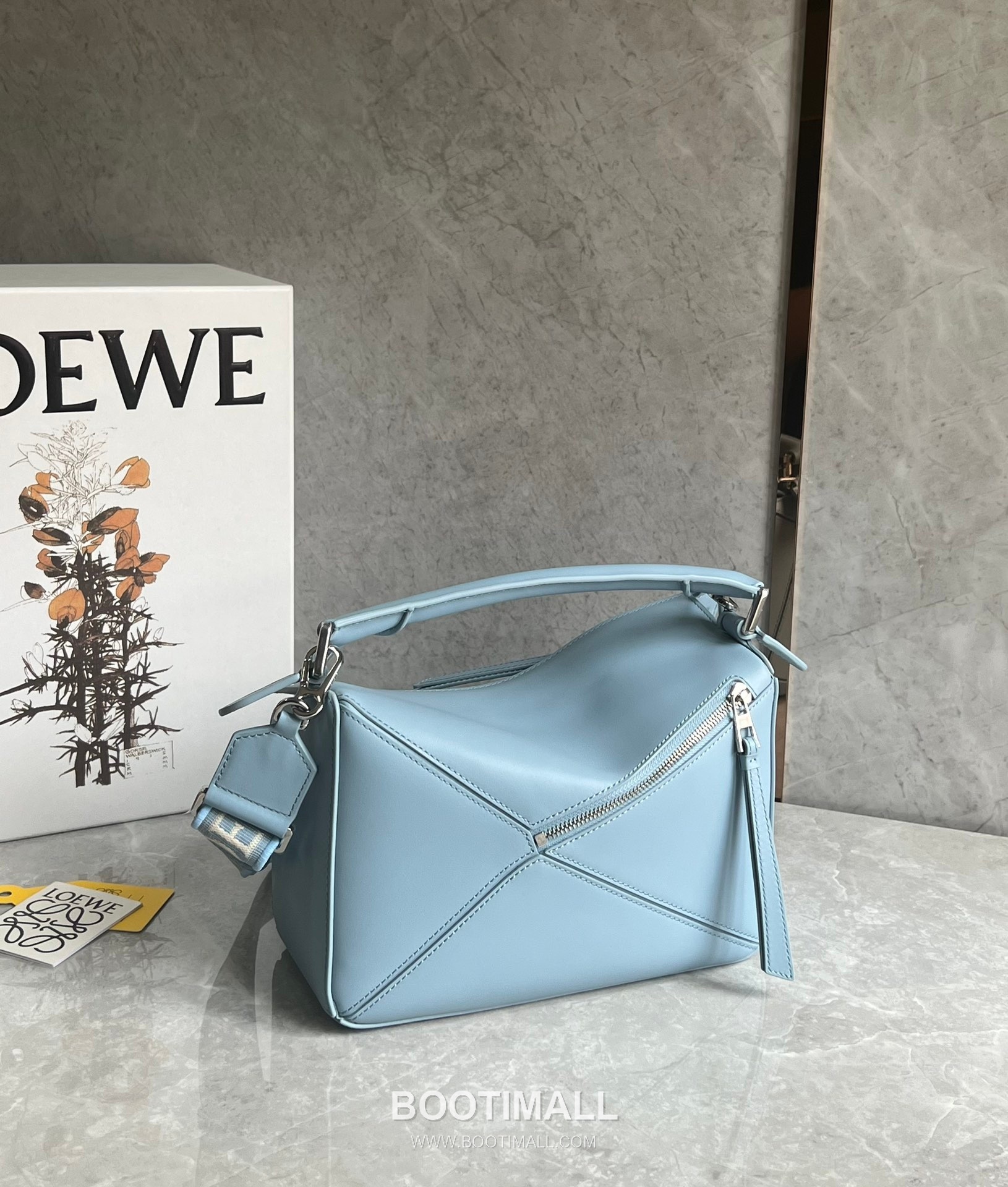 Loewe Puzzle Satin Calfskin Leather Shoulder Bag ID061609 로에베 퍼즐 새틴 카프스킨 레더 숄더 크로스백 24cm 3