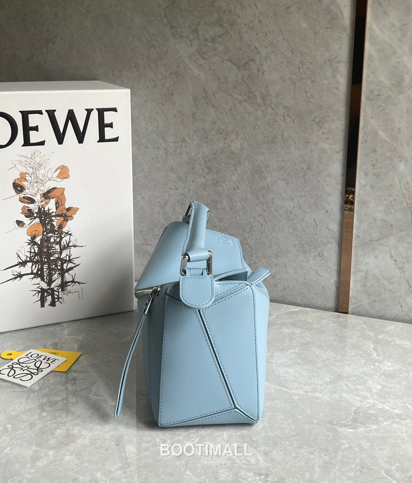 Loewe Puzzle Satin Calfskin Leather Shoulder Bag ID061609 로에베 퍼즐 새틴 카프스킨 레더 숄더 크로스백 24cm 4
