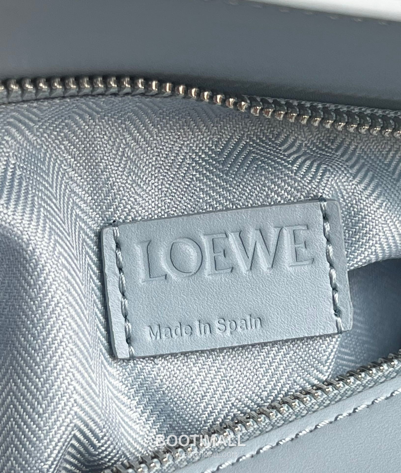 Loewe Puzzle Satin Calfskin Leather Shoulder Bag ID061609 로에베 퍼즐 새틴 카프스킨 레더 숄더 크로스백 24cm 7