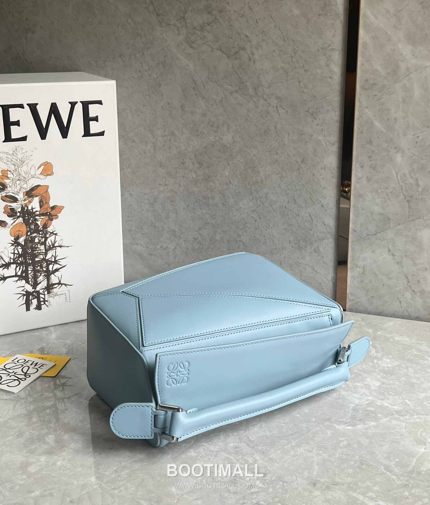 Loewe Puzzle Satin Calfskin Leather Shoulder Bag ID061609 로에베 퍼즐 새틴 카프스킨 레더 숄더 크로스백 24cm 8