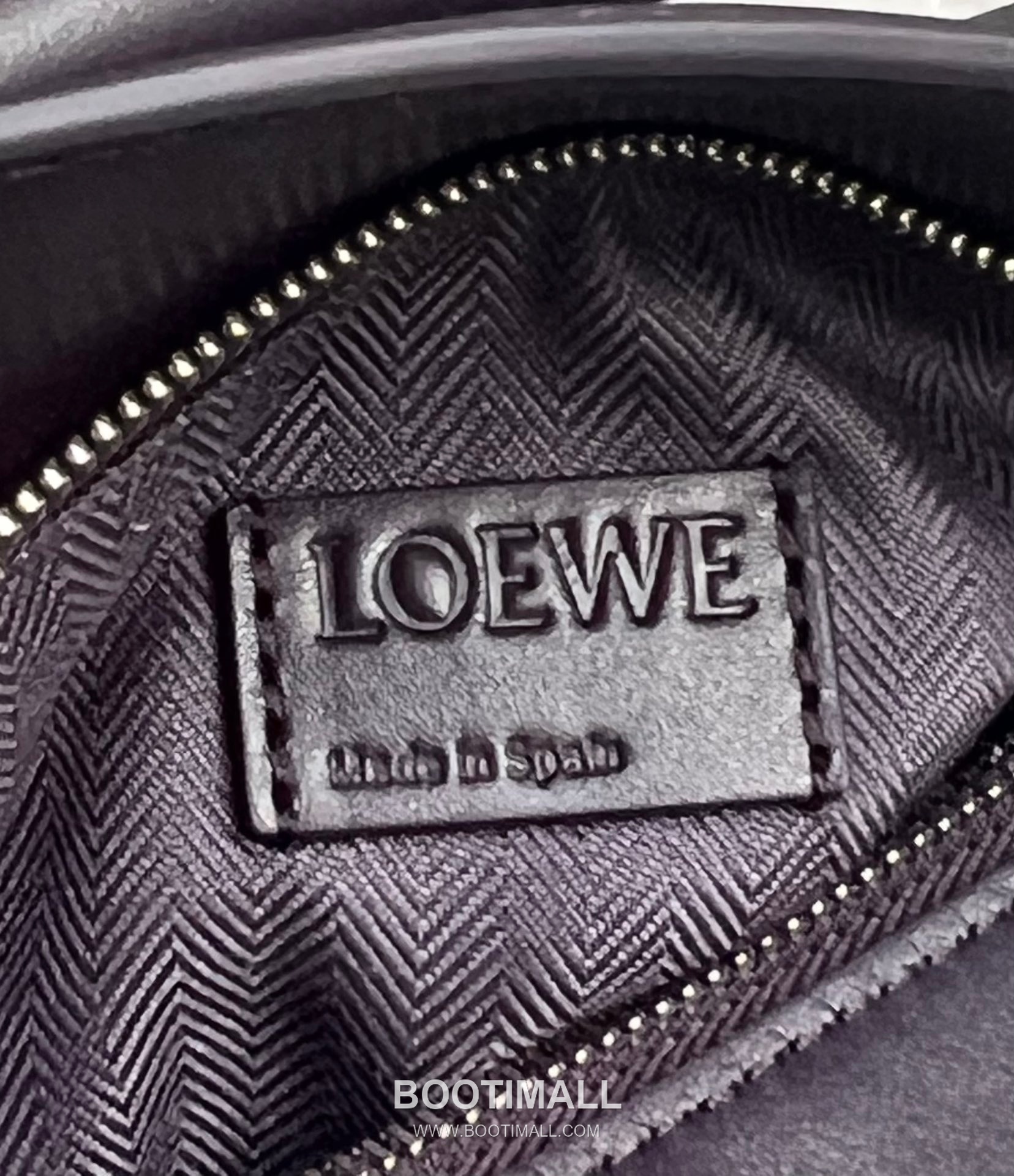 Loewe Puzzle Satin Calfskin Leather Shoulder Bag ID061609 로에베 퍼즐 새틴 카프스킨 레더 숄더 크로스백 24cm 9