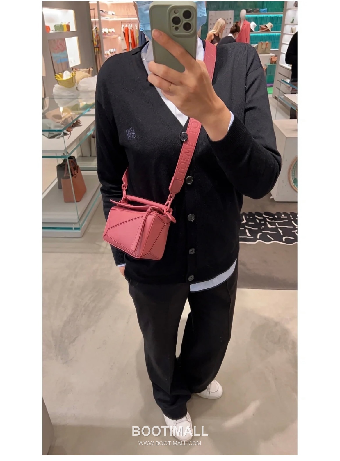 Loewe Puzzle Satin Calfskin Leather Mini Shoulder Bag ID10173 B 로에베 퍼즐 새틴 카프스킨 레더 미니 숄더 크로스백 18cm 1