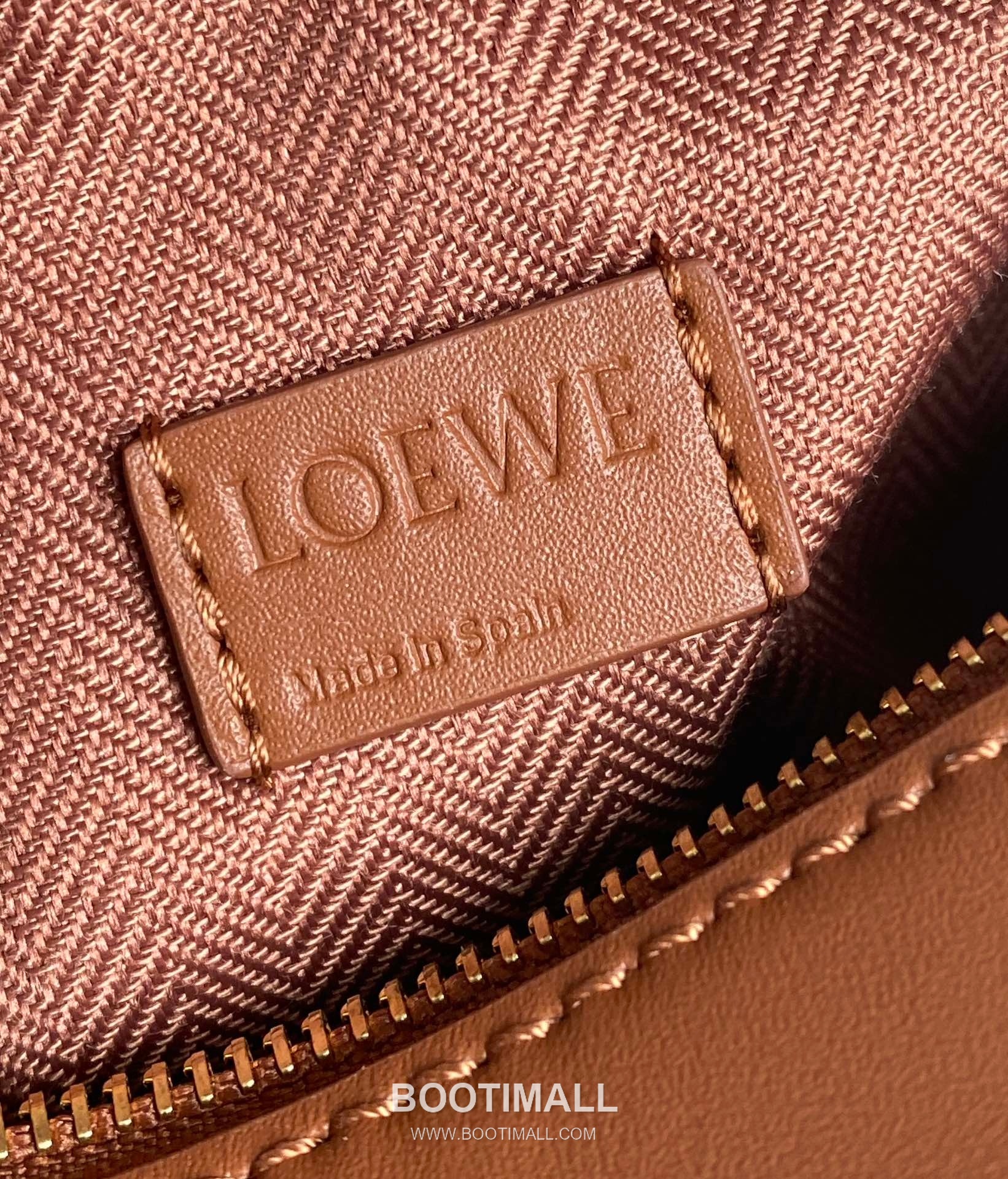 Loewe Puzzle Satin Calfskin Leather Mini Shoulder Bag ID10173 B 로에베 퍼즐 새틴 카프스킨 레더 미니 숄더 크로스백 18cm 8