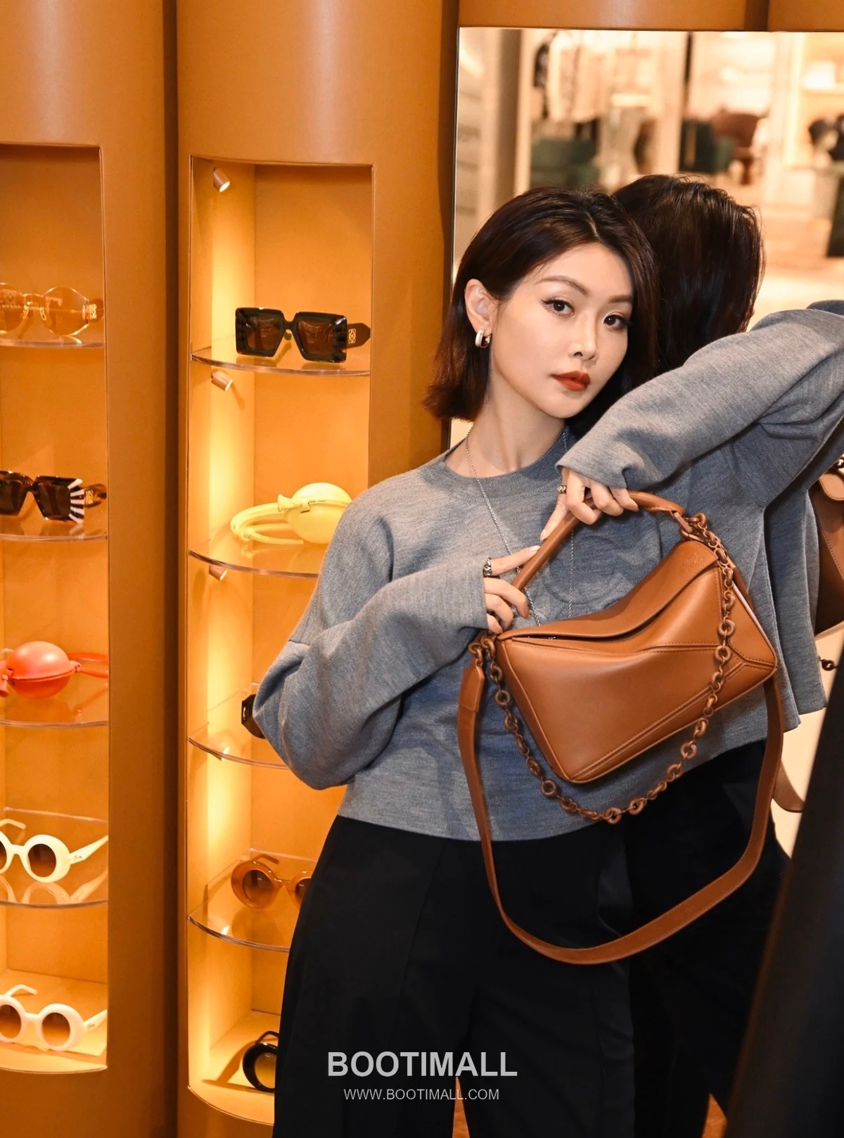 Loewe Puzzle Satin Calfskin Leather Mini Shoulder Bag ID10173 B 로에베 퍼즐 새틴 카프스킨 레더 미니 숄더 크로스백 18cm 12