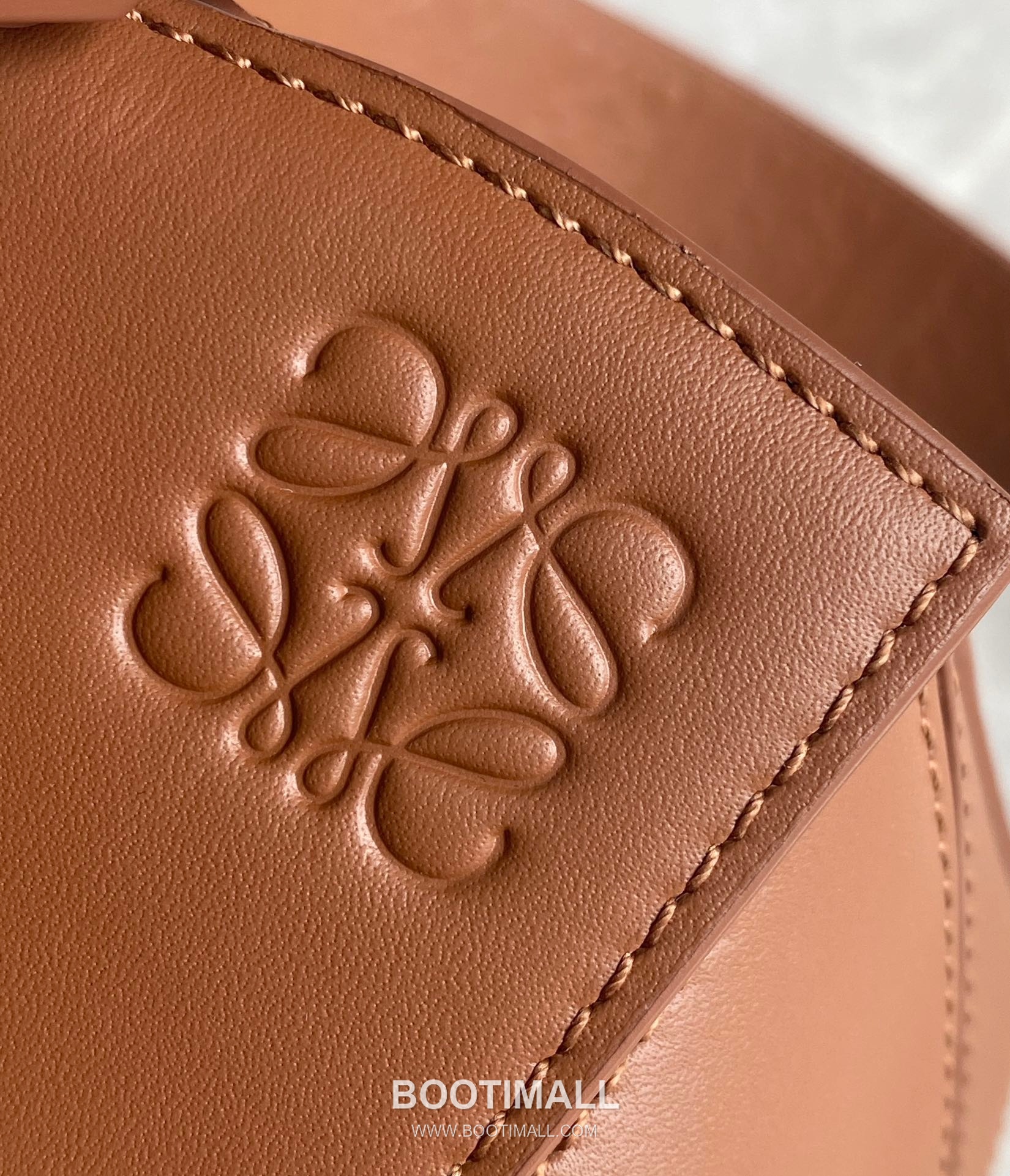 Loewe Puzzle Satin Calfskin Leather Shoulder Bag ID10172 B 로에베 퍼즐 새틴 카프스킨 레더 숄더 크로스백 24cm 17