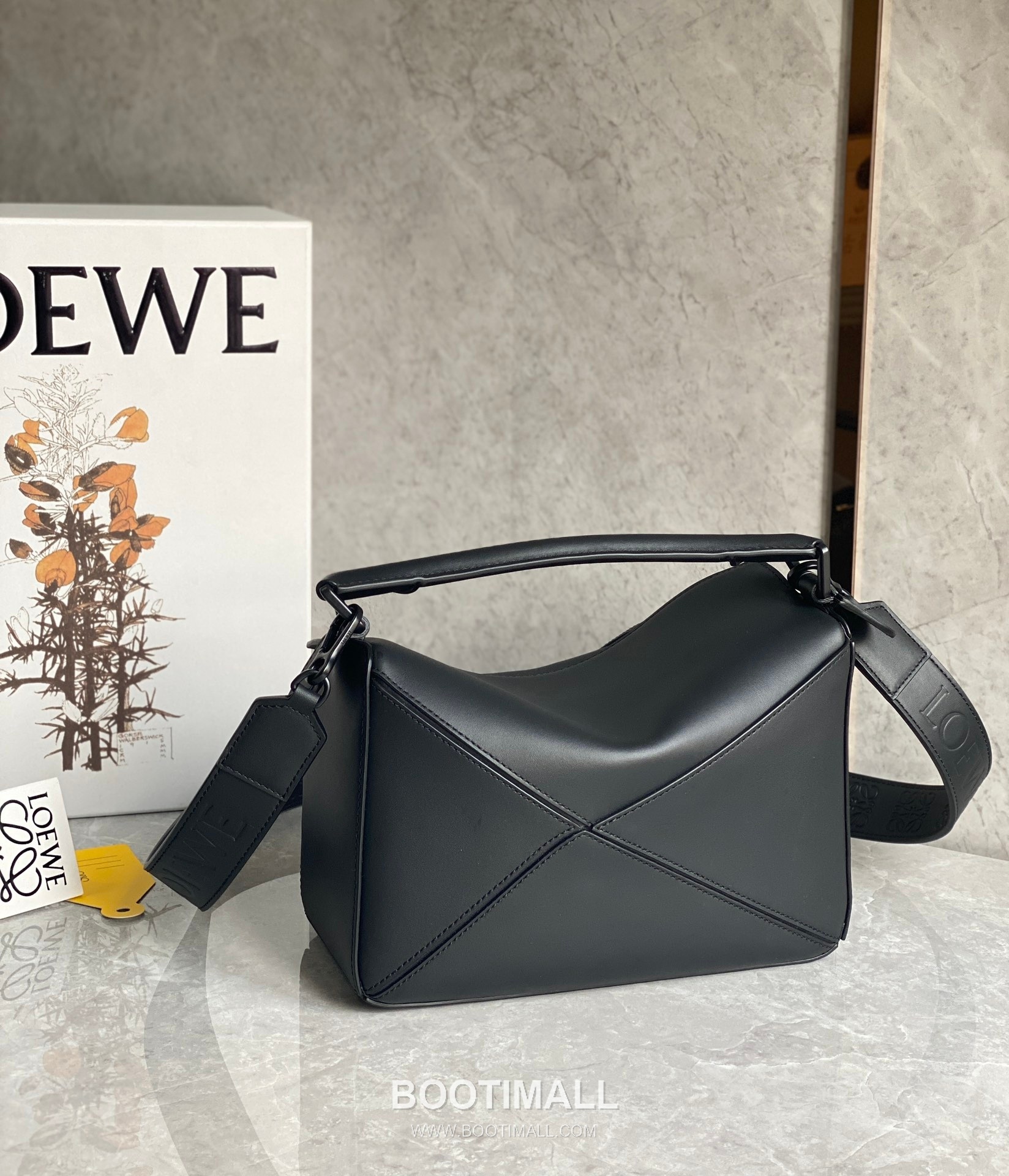 Loewe Puzzle Satin Calfskin Leather Shoulder Bag ID10172 B 로에베 퍼즐 새틴 카프스킨 레더 숄더 크로스백 24cm 12