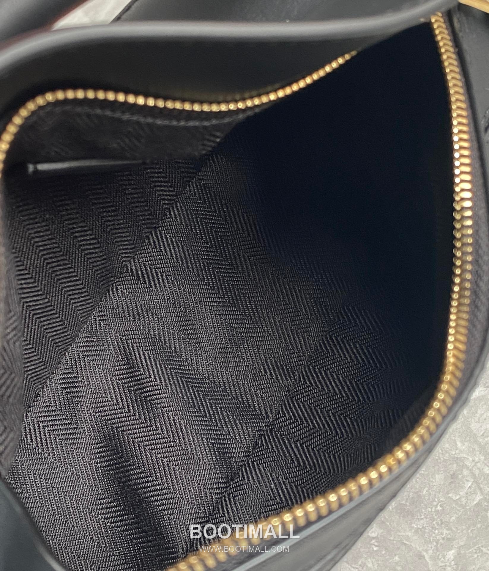 Loewe Puzzle Satin Calfskin Leather Mini Shoulder Bag ID10173 B 로에베 퍼즐 새틴 카프스킨 레더 미니 숄더 크로스백 18cm 7