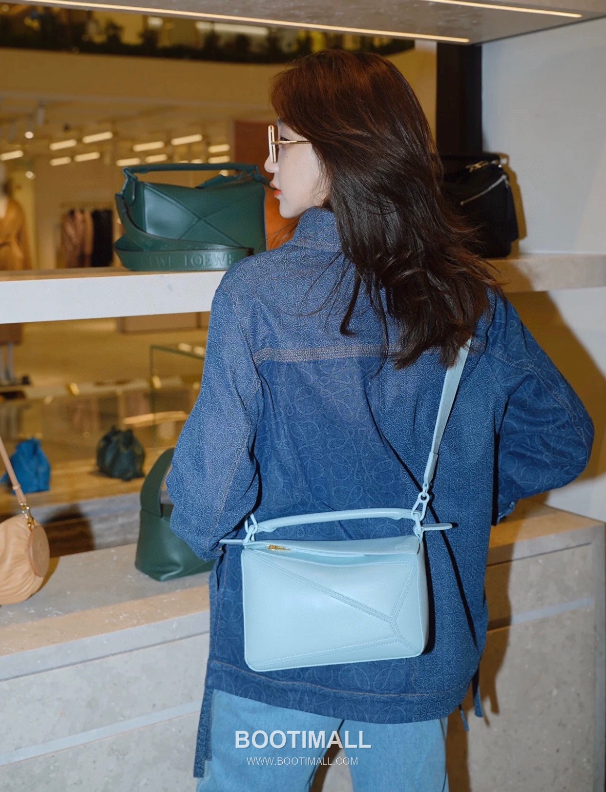 Loewe Puzzle Satin Calfskin Leather Mini Shoulder Bag ID10173 B 로에베 퍼즐 새틴 카프스킨 레더 미니 숄더 크로스백 18cm 1