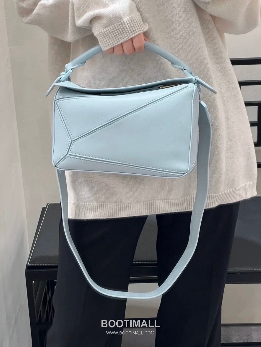 Loewe Puzzle Satin Calfskin Leather Mini Shoulder Bag ID10173 B 로에베 퍼즐 새틴 카프스킨 레더 미니 숄더 크로스백 18cm 4