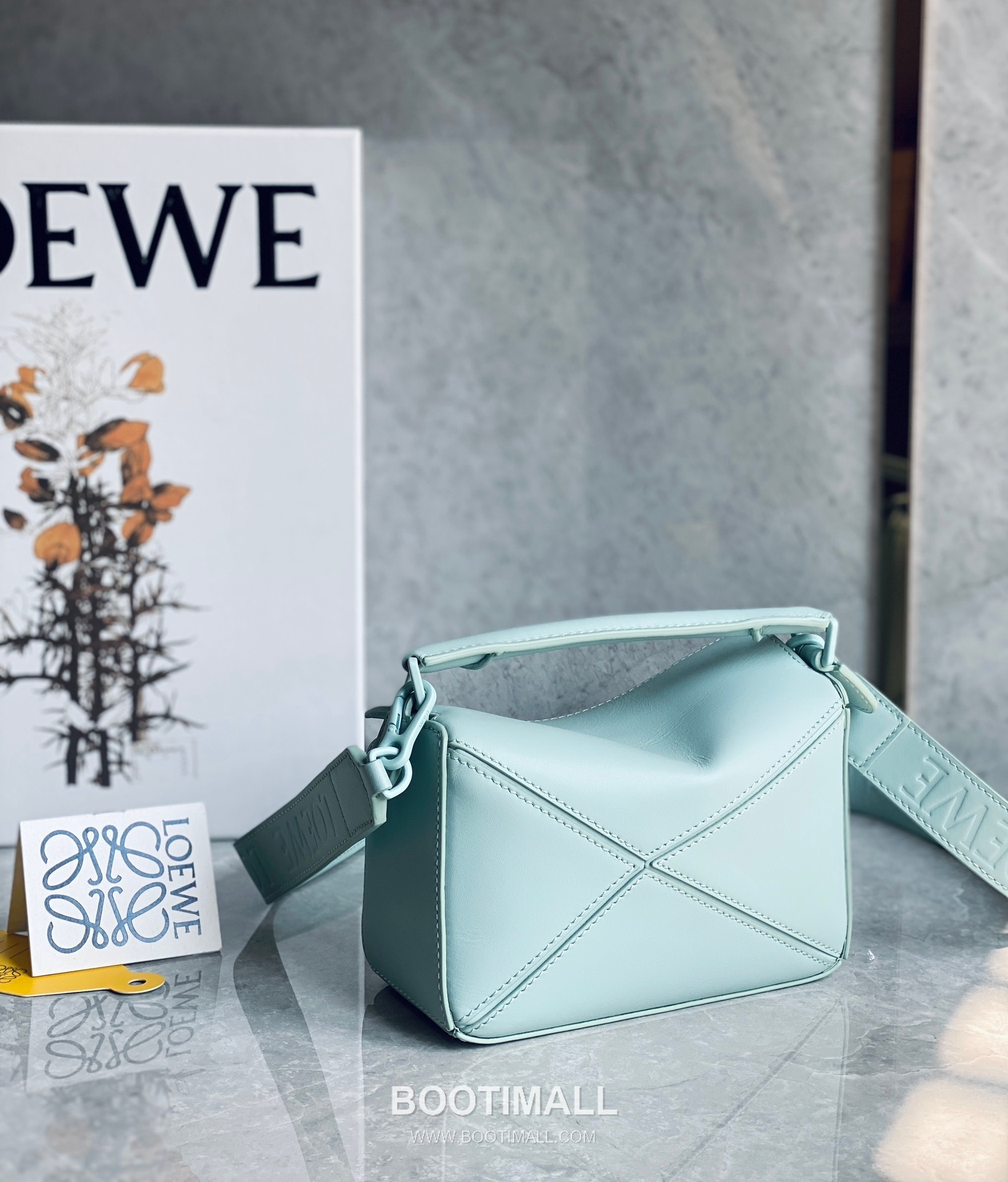 Loewe Puzzle Satin Calfskin Leather Mini Shoulder Bag ID10173 B 로에베 퍼즐 새틴 카프스킨 레더 미니 숄더 크로스백 18cm 13