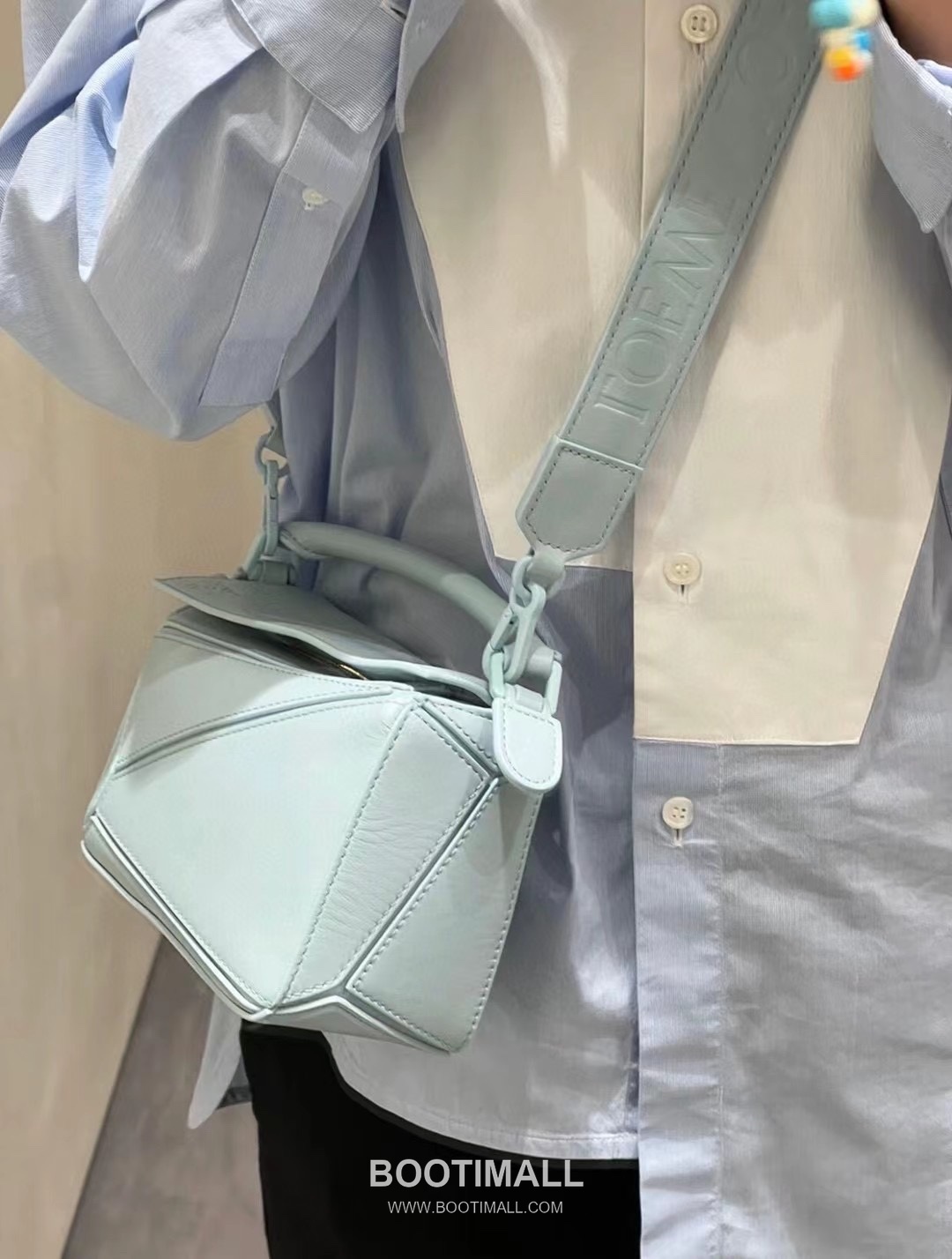 Loewe Puzzle Satin Calfskin Leather Shoulder Bag ID10172 B 로에베 퍼즐 새틴 카프스킨 레더 숄더 크로스백 24cm 3