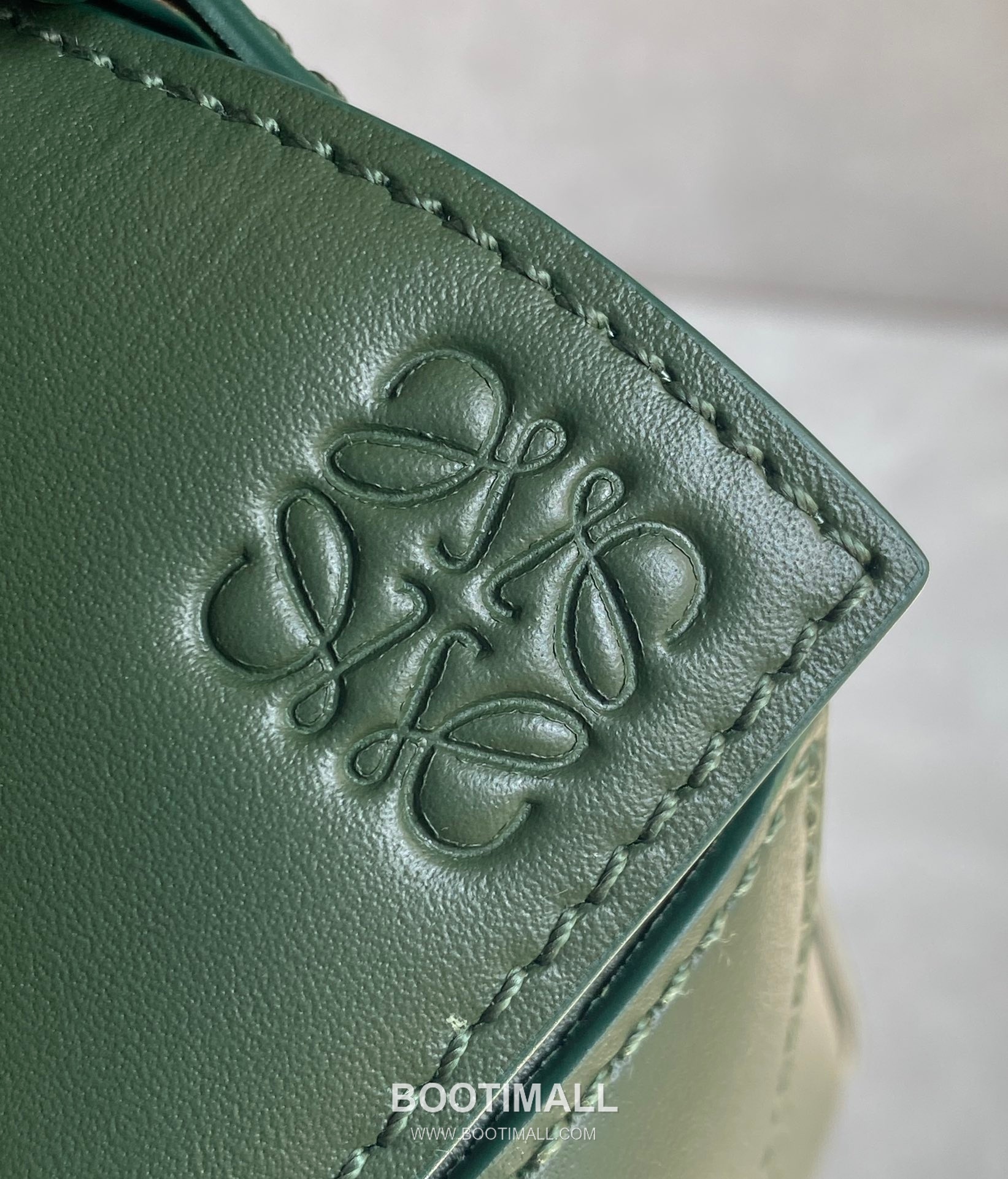 Loewe Puzzle Satin Calfskin Leather Mini Shoulder Bag ID10173 B 로에베 퍼즐 새틴 카프스킨 레더 미니 숄더 크로스백 18cm 12