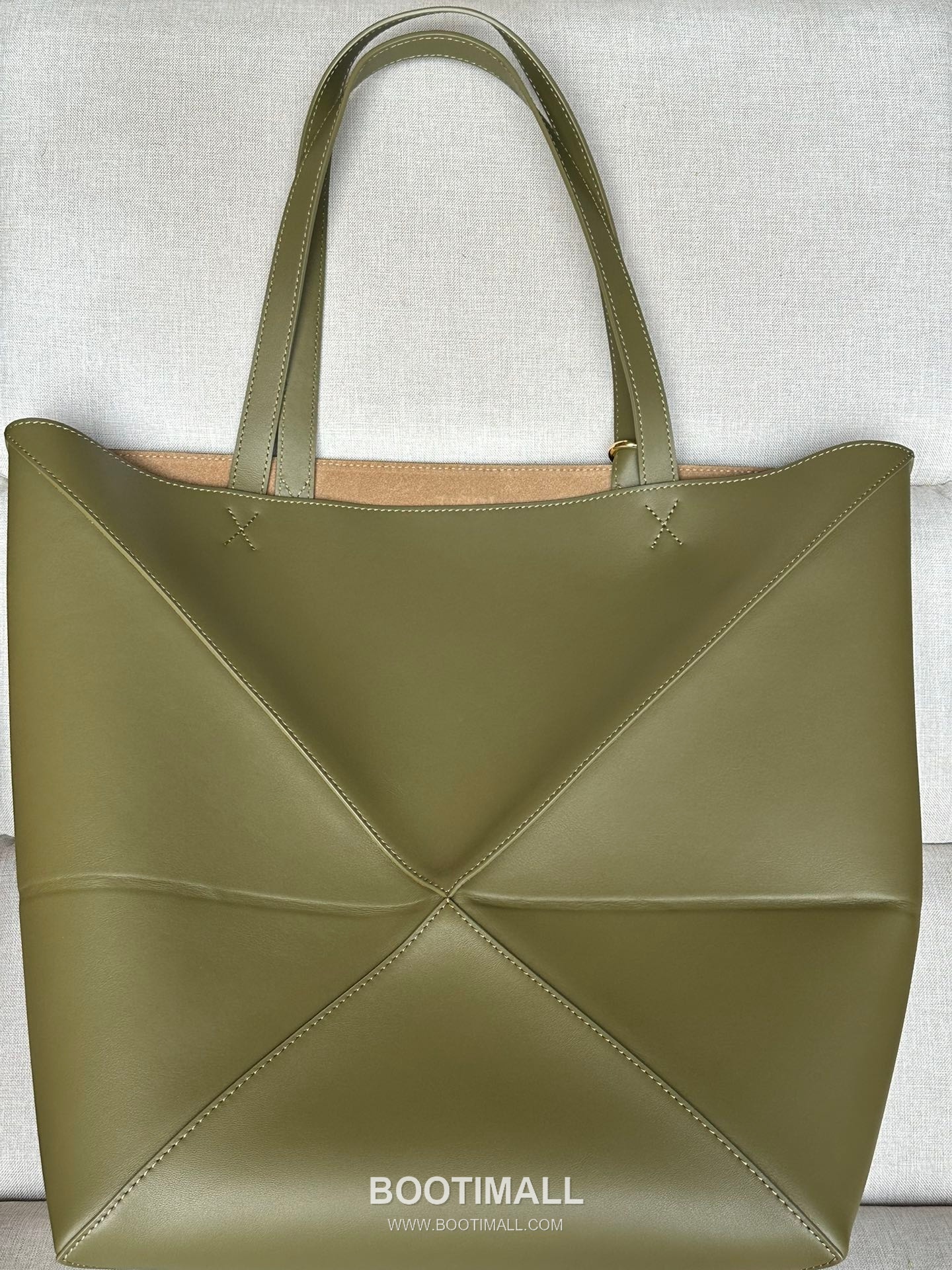 Loewe Puzzle Fold Glossy Calfskin Leather Large Tote Bag 1761 로에베 퍼즐 폴드 글로시 카프스킨 레더 라지 토트백 42cm 4